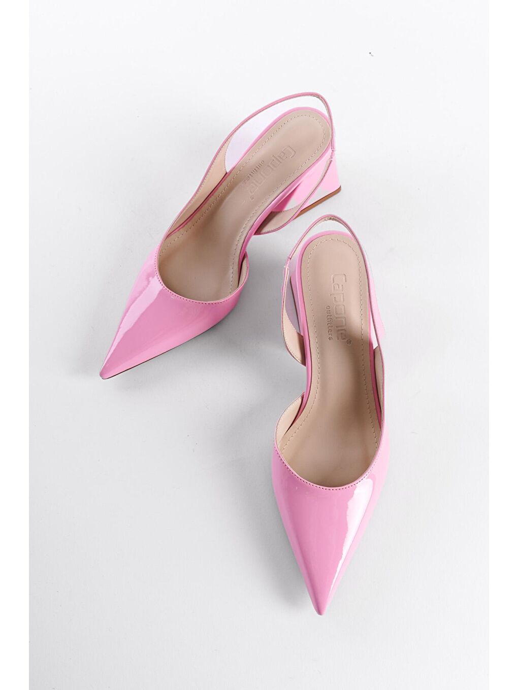 Pembe Arkası Açık Sivri Burunlu Orta Topuklu  Rugan Kadın Ayakkabı-3