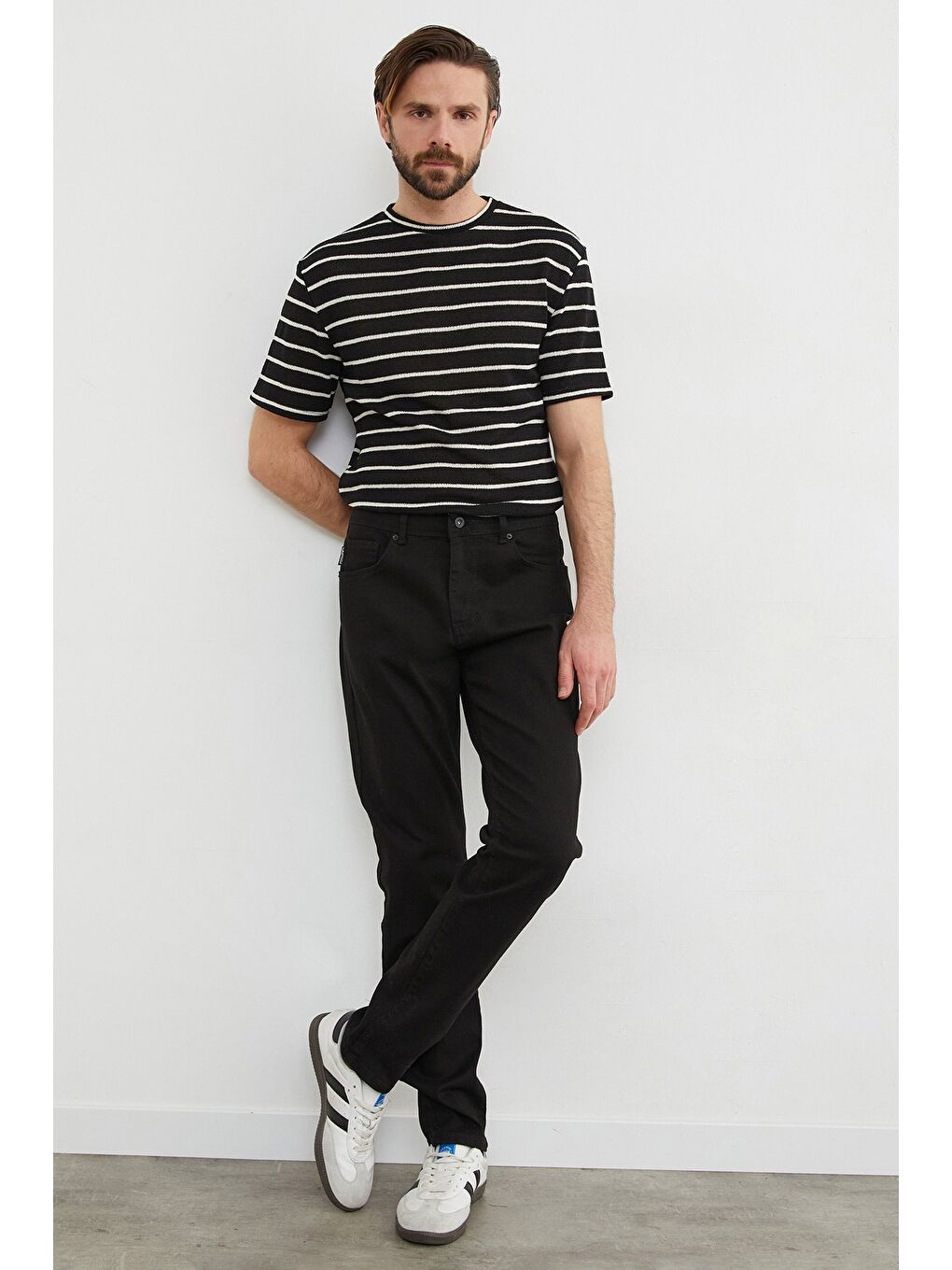 Siyah Büyük Beden Regular Fit Jean