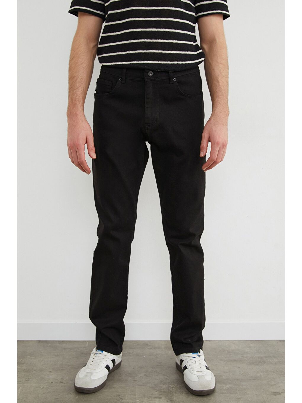 Siyah Büyük Beden Regular Fit Jean-1