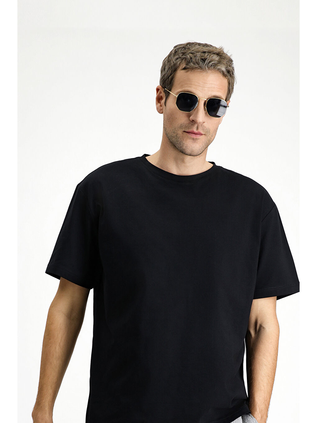 Siyah Bisiklet Yaka Oversize Pamuk Baskılı Tişört-2