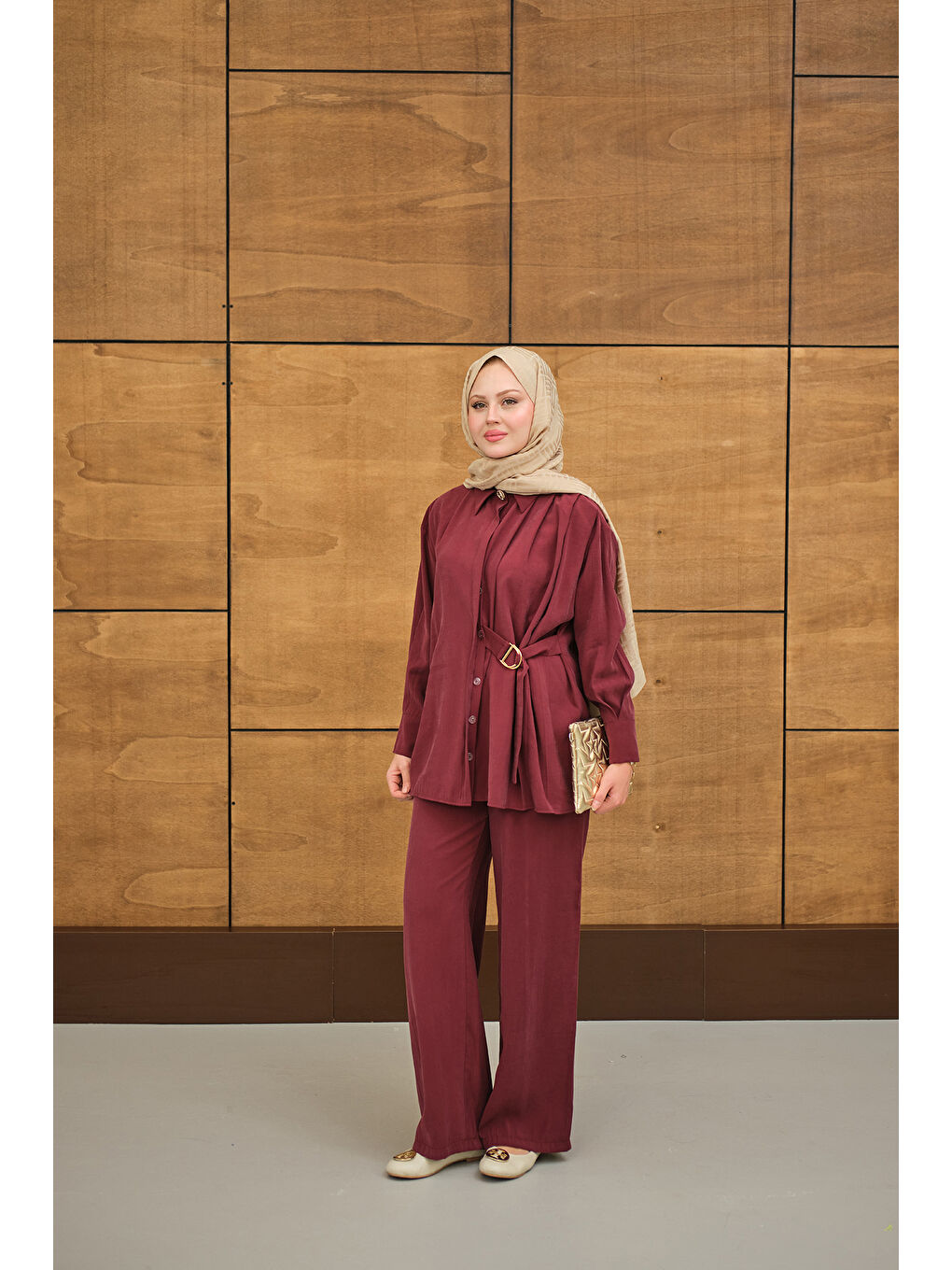 Kadın Beli Gold Kemer Detay Gömlek Yaka Takım Bordo-4