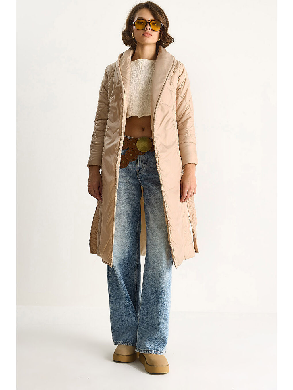 Ekru Kadın Kuşaklı Şal Yaka Kapitone Kaban