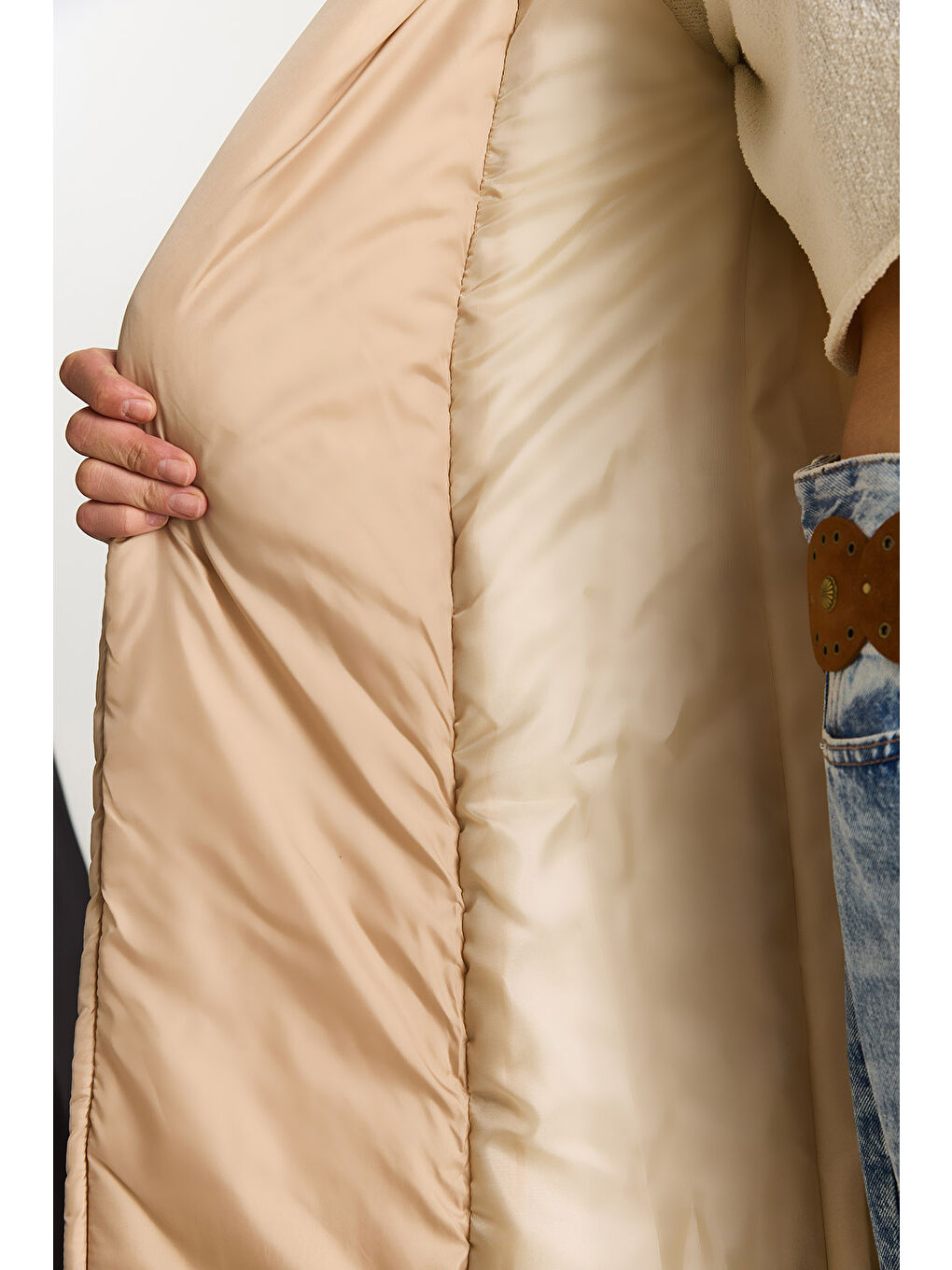 Ekru Kadın Kuşaklı Şal Yaka Kapitone Kaban-3