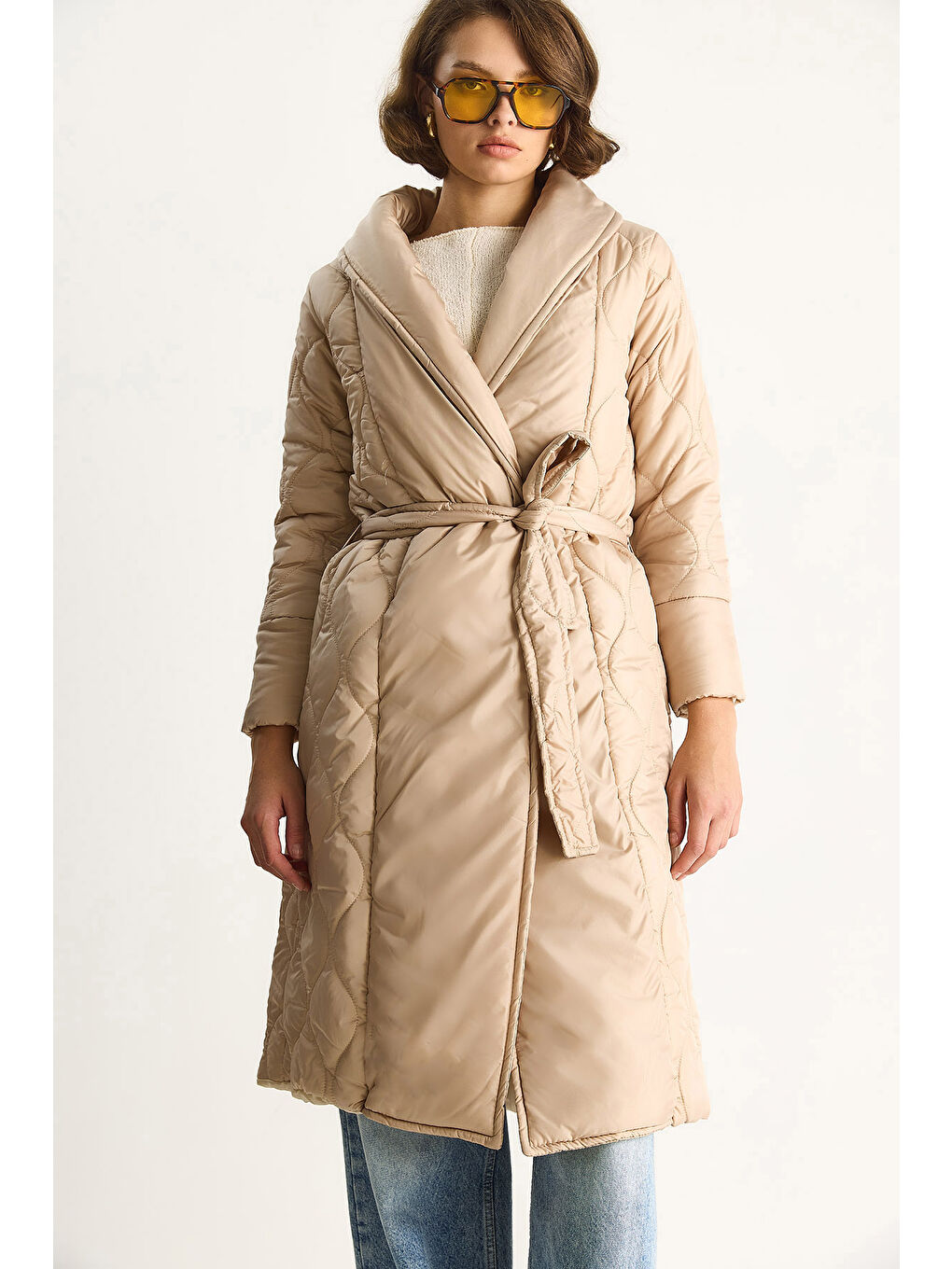 Ekru Kadın Kuşaklı Şal Yaka Kapitone Kaban-5