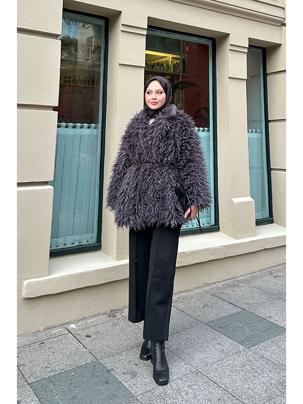 Kadın Kemer Detay Kısa Kürk Kaban Antrasit-4