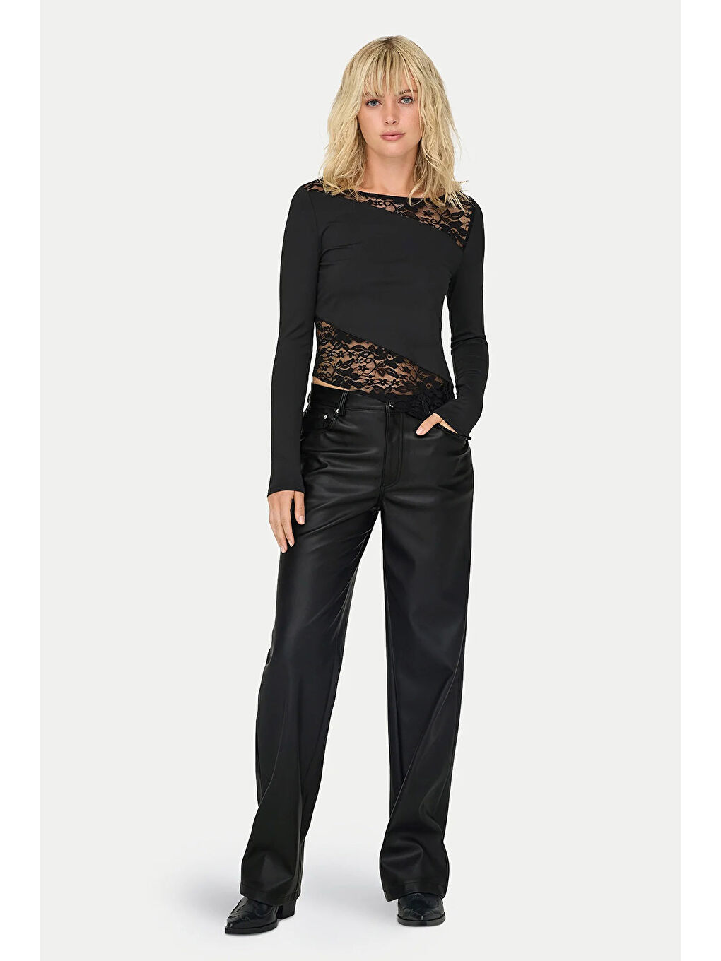 Siyah Onlkiri Straight Fit Normal Bel Düz Paça Pantolon 15324777-1