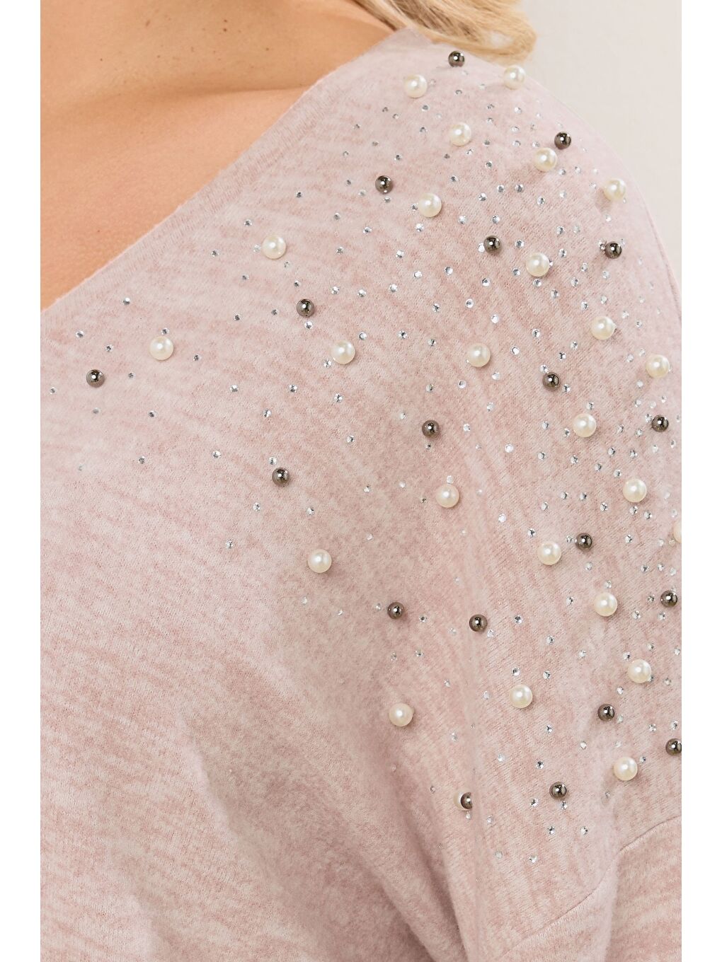 Pembe Büyük Beden V Yaka Uzun Kollu Boncuklu Pelüş Sweatshirt 285055-3