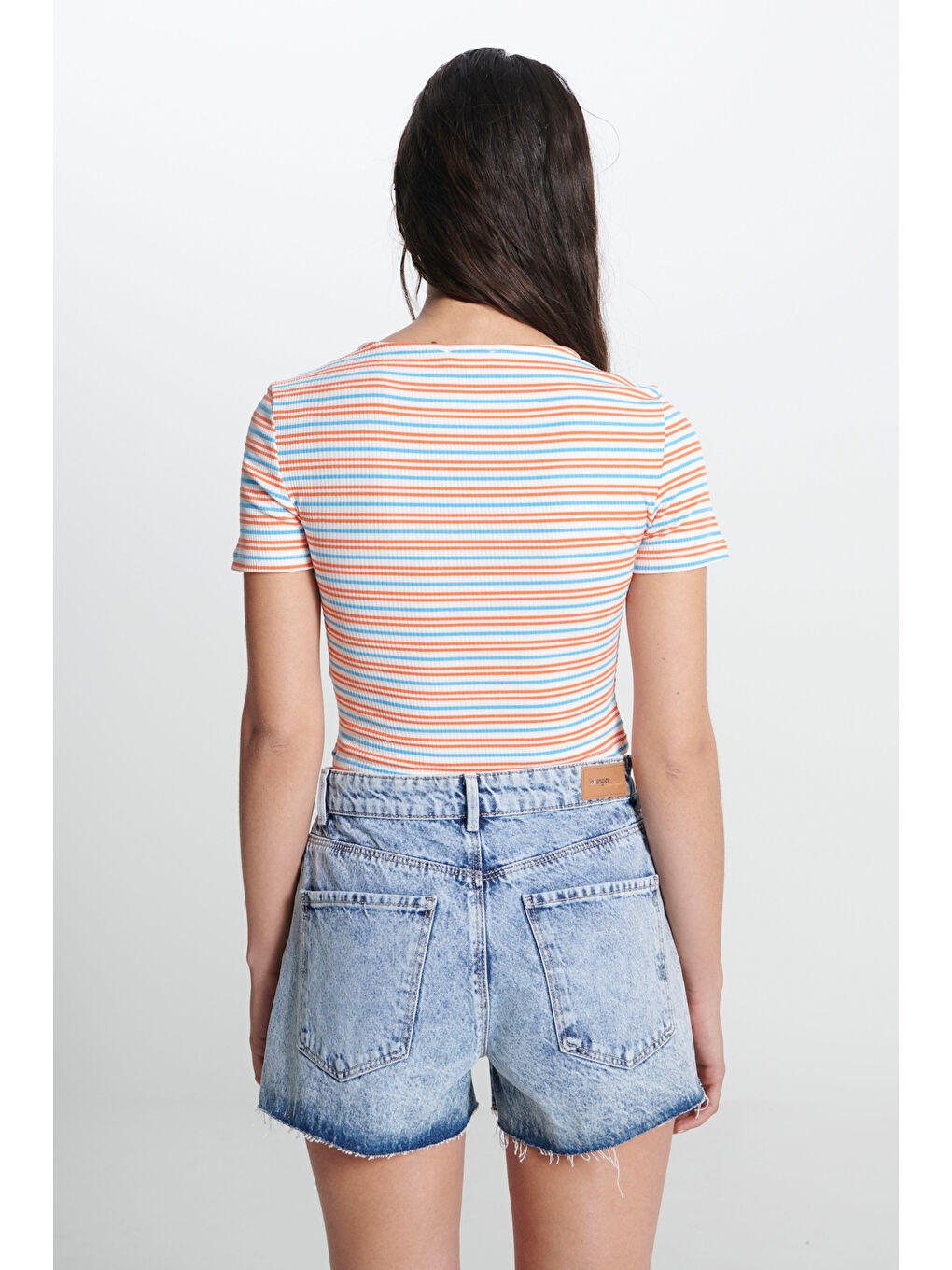 Karışık Regular Fit Normal Kesim V Yaka Çizgili Crop Bluz-4