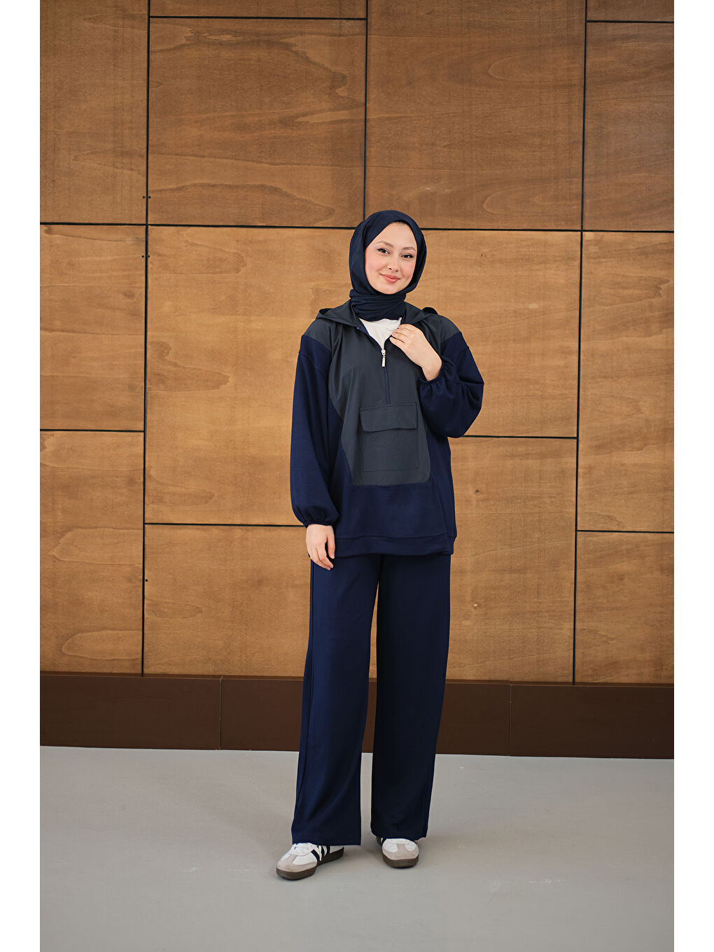 Kadın Yarım Fermuarlı Tek Cepli Pantolonlu Takım Lacivert-2