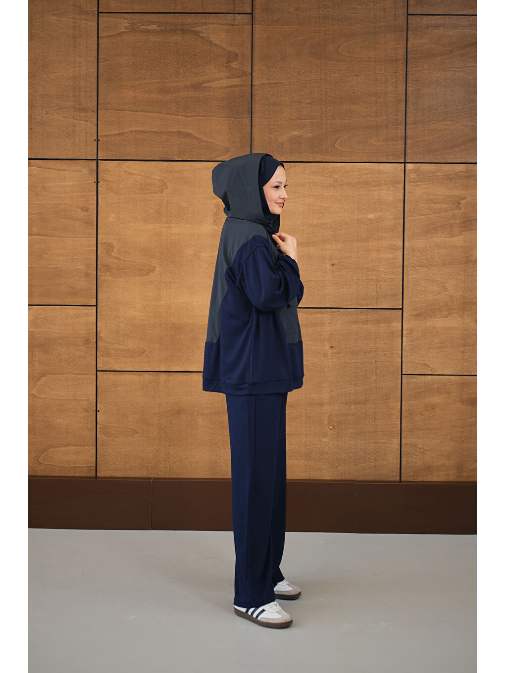 Kadın Yarım Fermuarlı Tek Cepli Pantolonlu Takım Lacivert-3