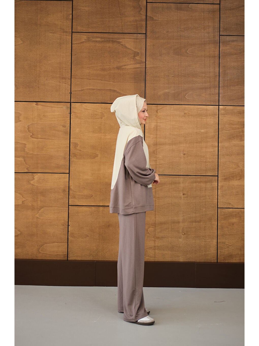 Ekru Kadın Yarım Fermuarlı Tek Cepli Pantolonlu Takım Krem-1