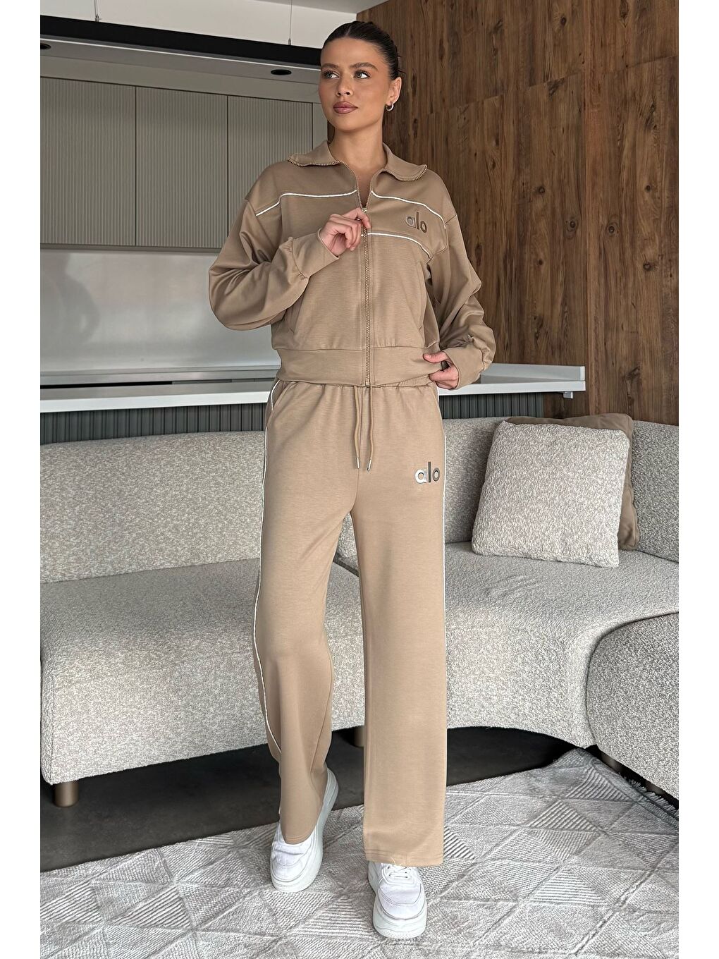 Bej Kadın Şeritli Bel Lastikli Palazzo Pantolon Fermuarlı Sweat İkili Takım