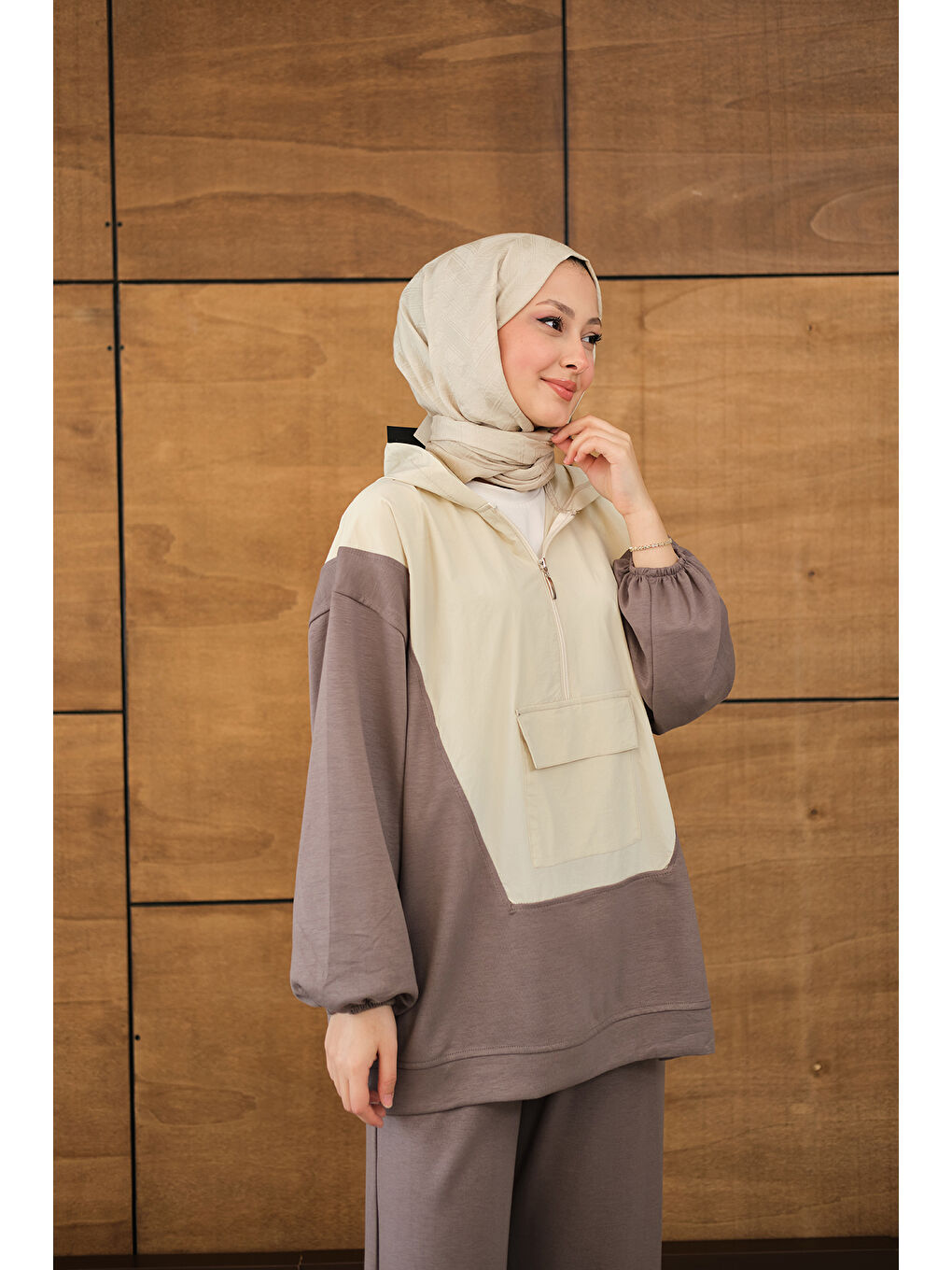 Ekru Kadın Yarım Fermuarlı Tek Cepli Pantolonlu Takım Krem-2