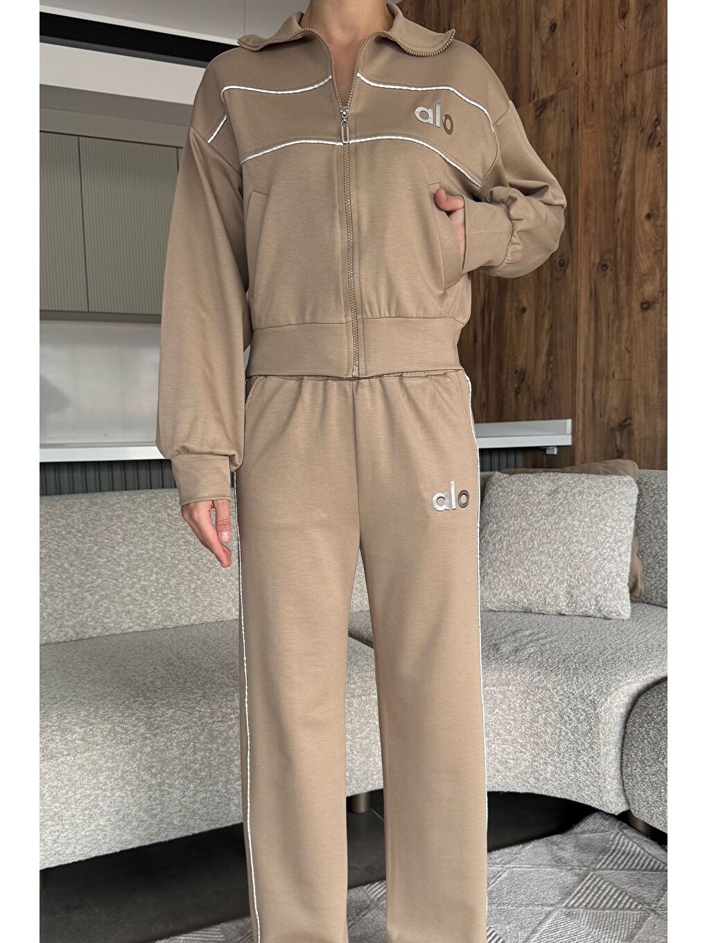 Bej Kadın Şeritli Bel Lastikli Palazzo Pantolon Fermuarlı Sweat İkili Takım-1