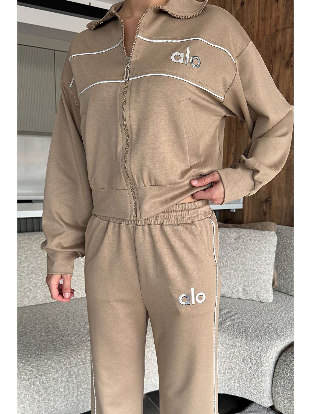 Bej Kadın Şeritli Bel Lastikli Palazzo Pantolon Fermuarlı Sweat İkili Takım-2