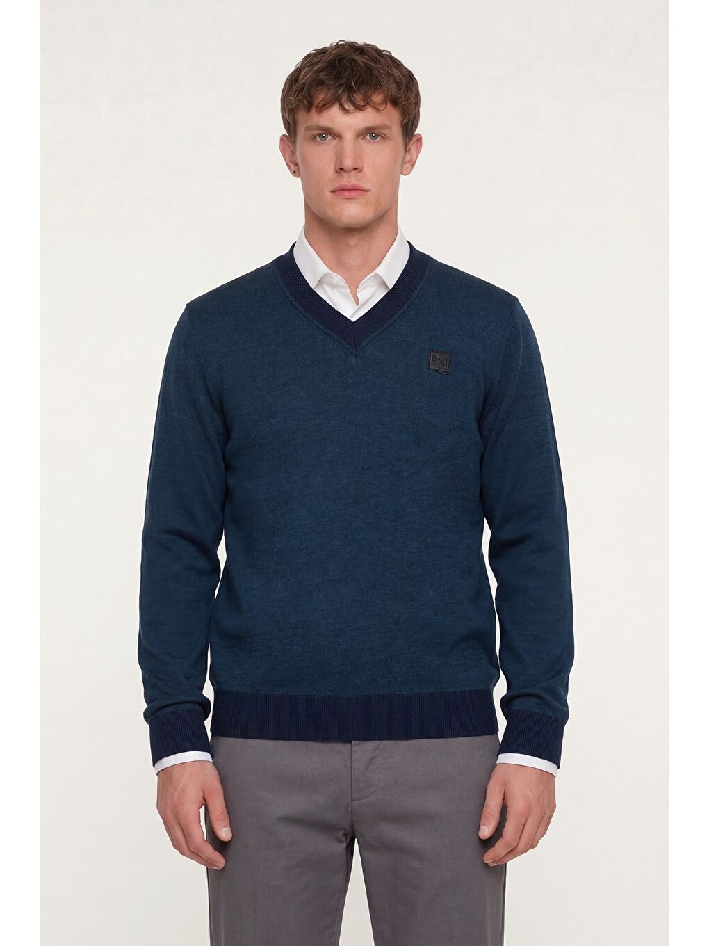 Giotelli Erkek Petrol Dar Kesim Slim Fit Yünlü Düz V Yaka Triko Kazak