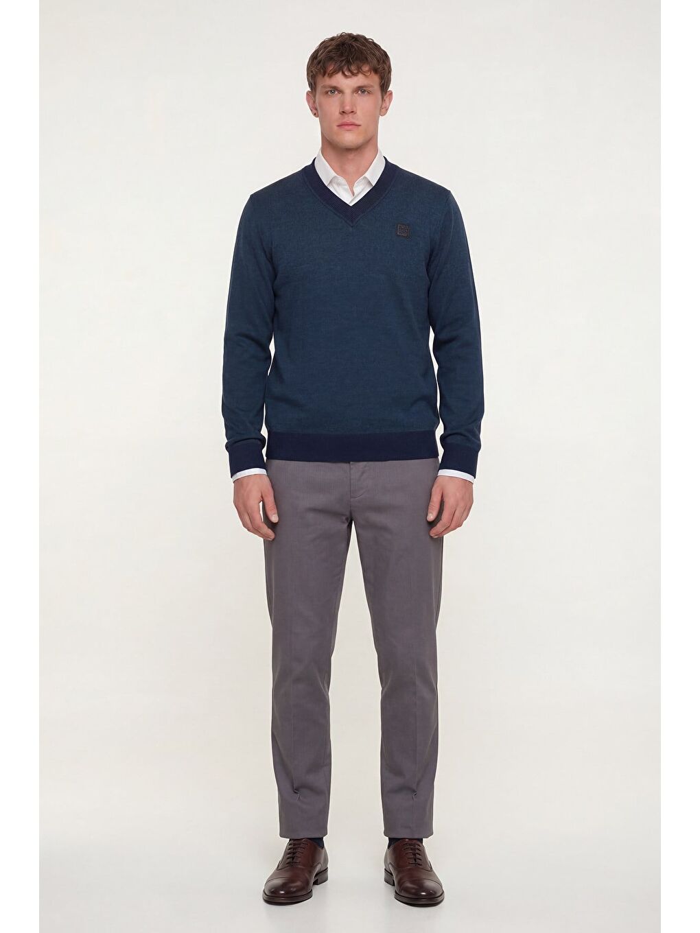 Giotelli Erkek Petrol Dar Kesim Slim Fit Yünlü Düz V Yaka Triko Kazak-1