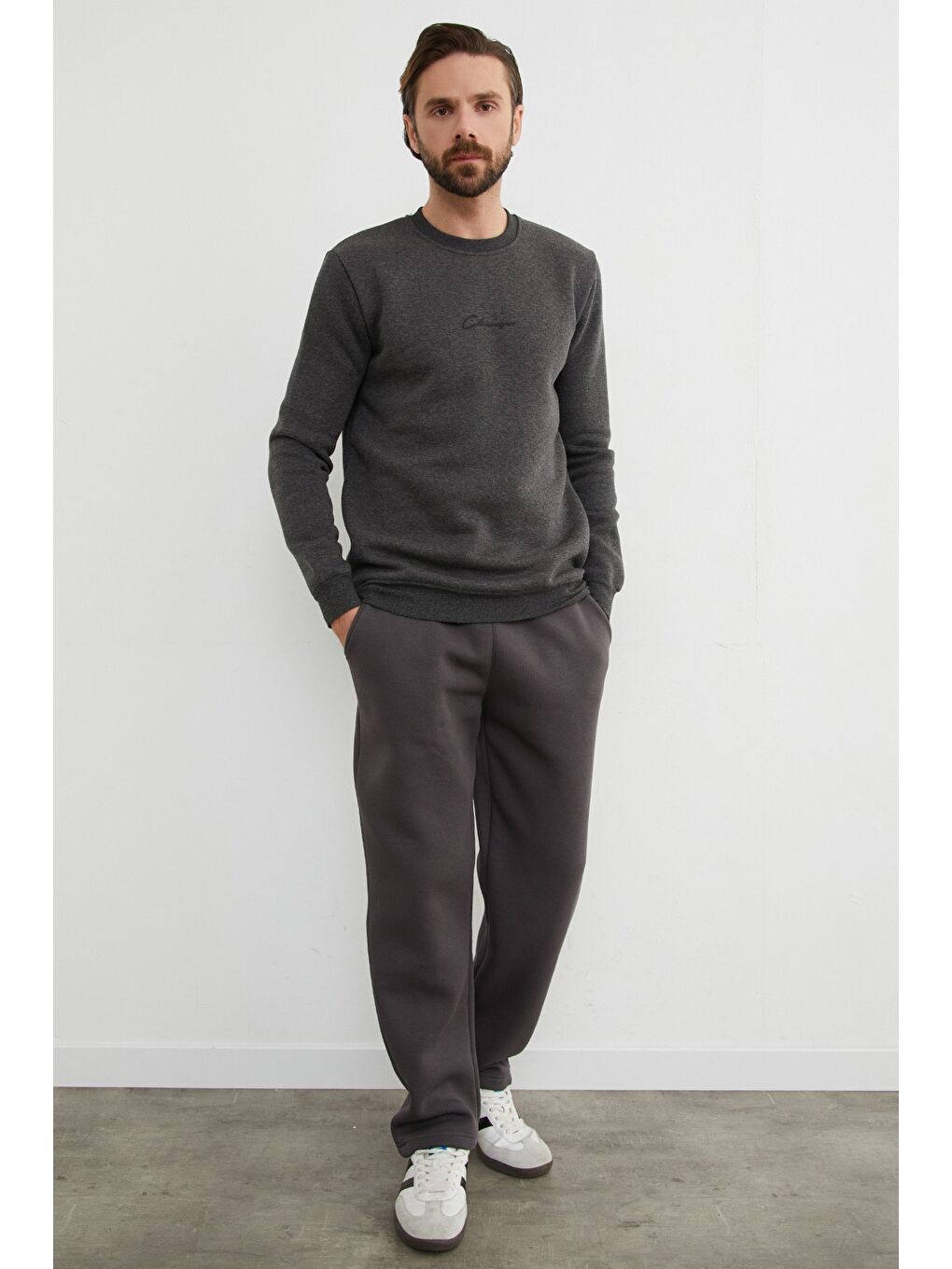 Antrasit 3 İplik Yazı Baskılı Bisiklet Yaka Sweatshirt-1