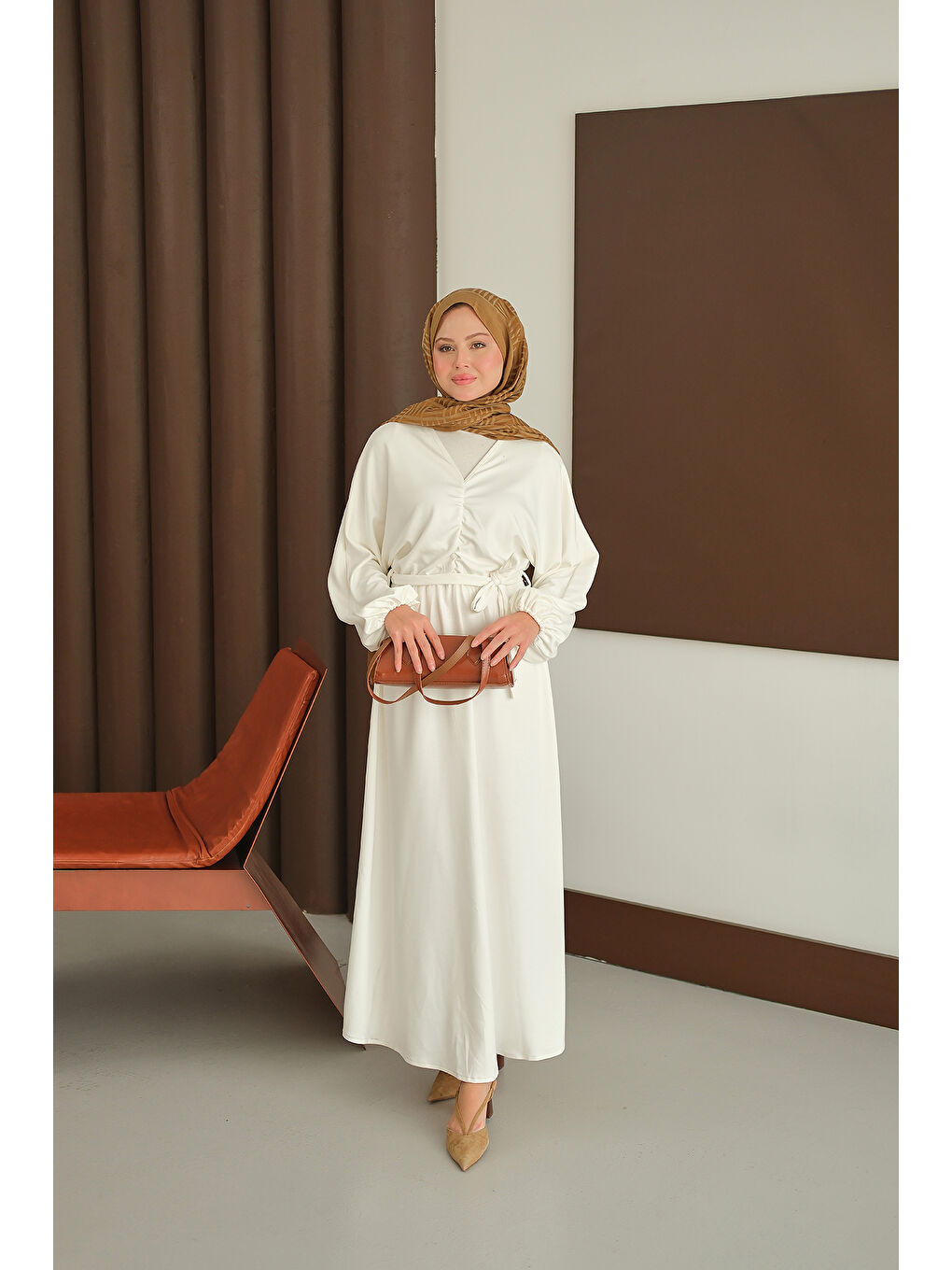 Kadın Büzgü Detay Elbise Ekru-1
