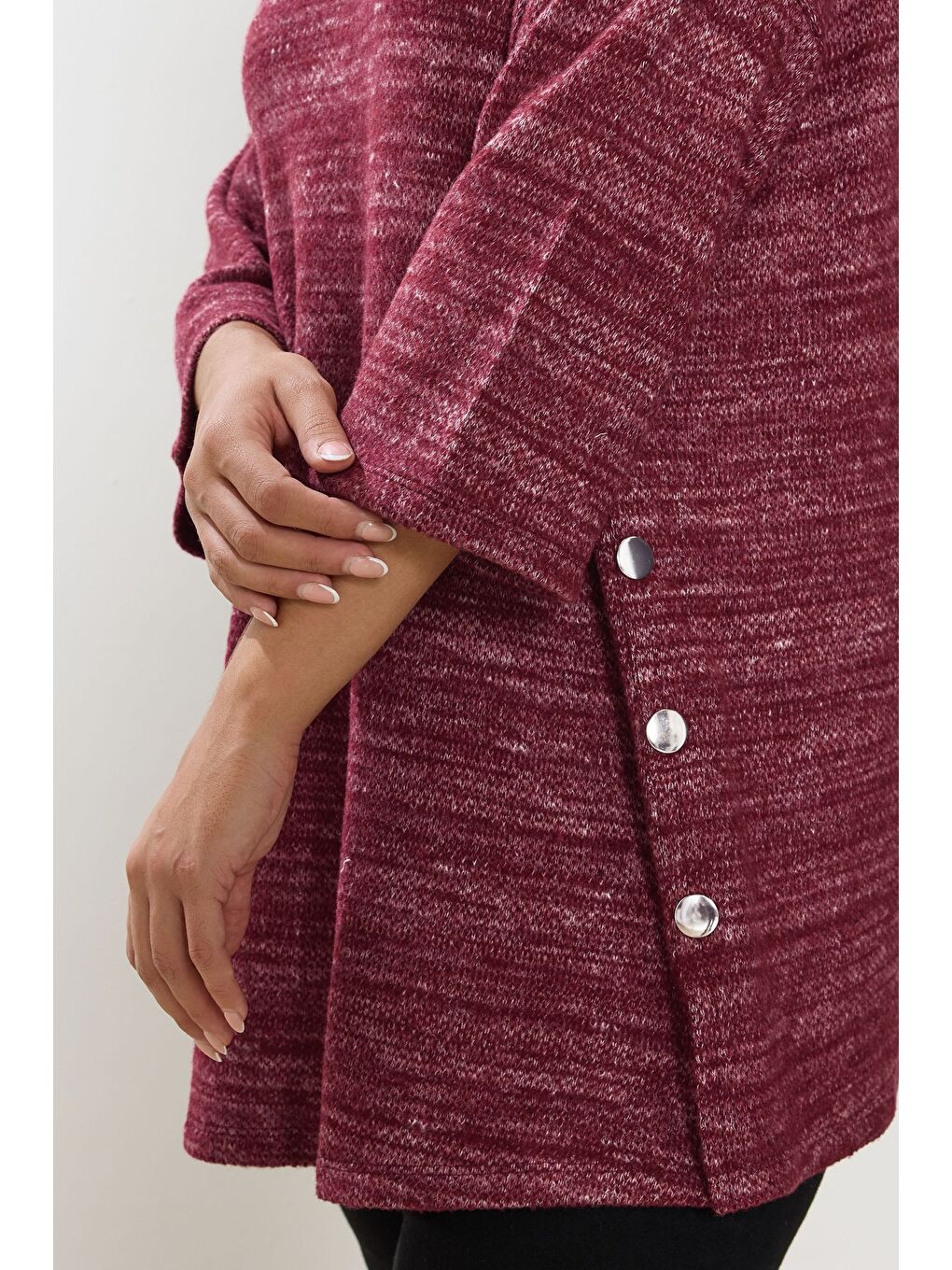 Mor Büyük Beden Bisiklet Yaka Yarım Kol Düğme Detaylı Sweatshirt 304438-4