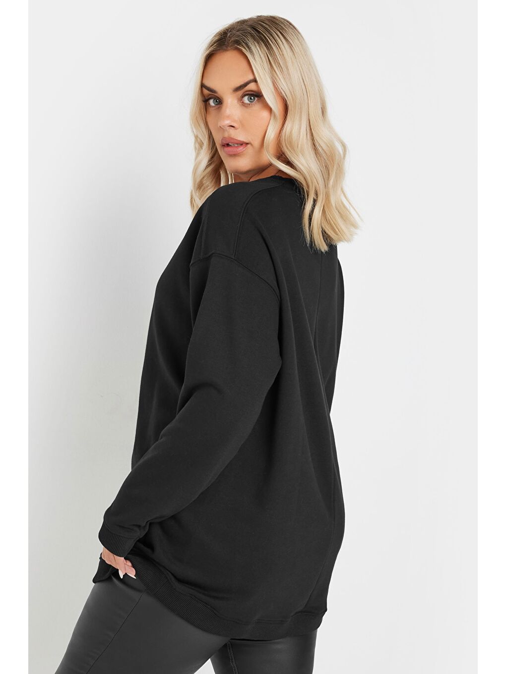 Siyah Büyük Beden Bisiklet Yaka Uzun Kollu Basic Sweatshirt 303747-4