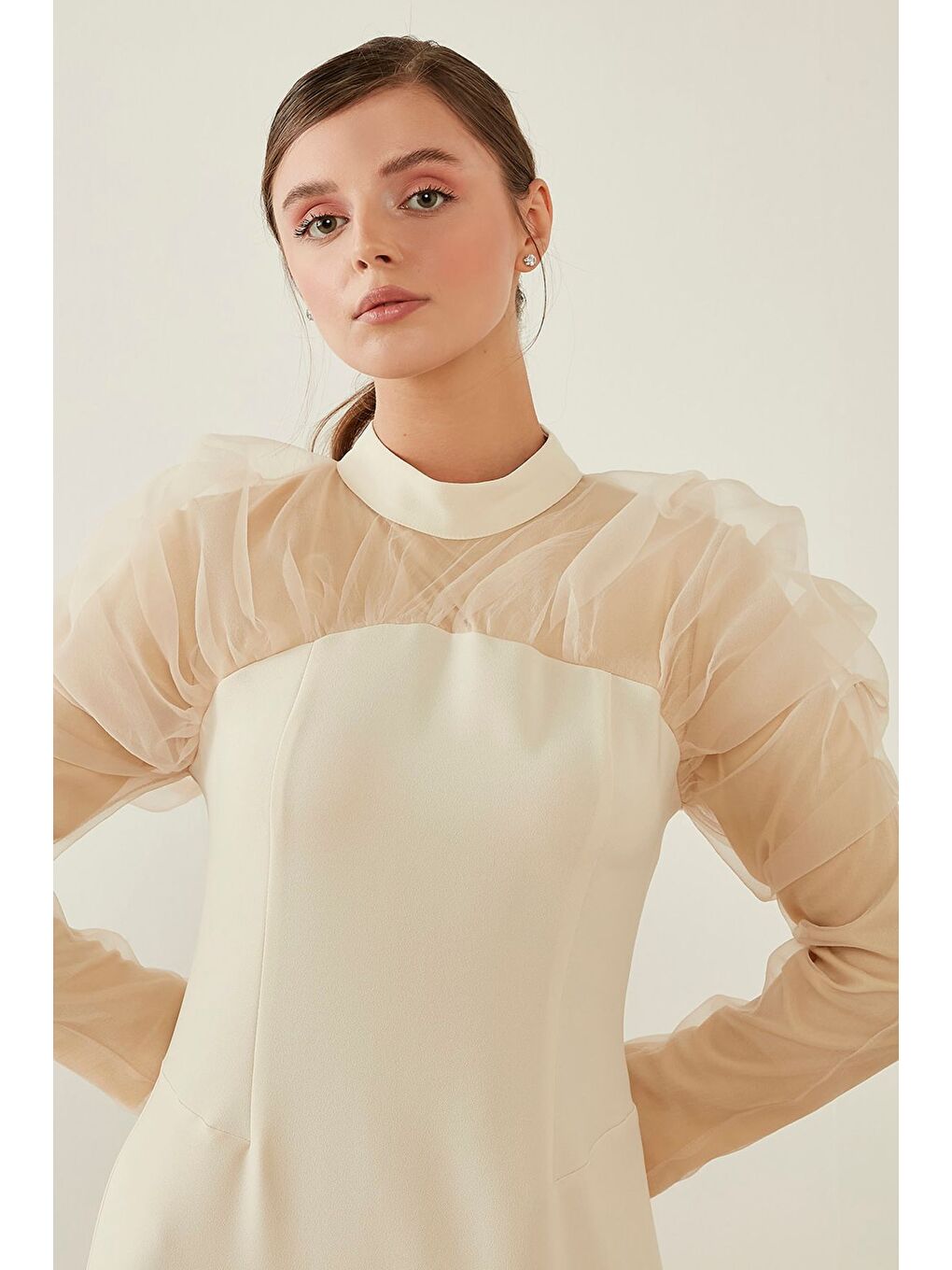 Organze Fırfırlı Ekru Elbise-3