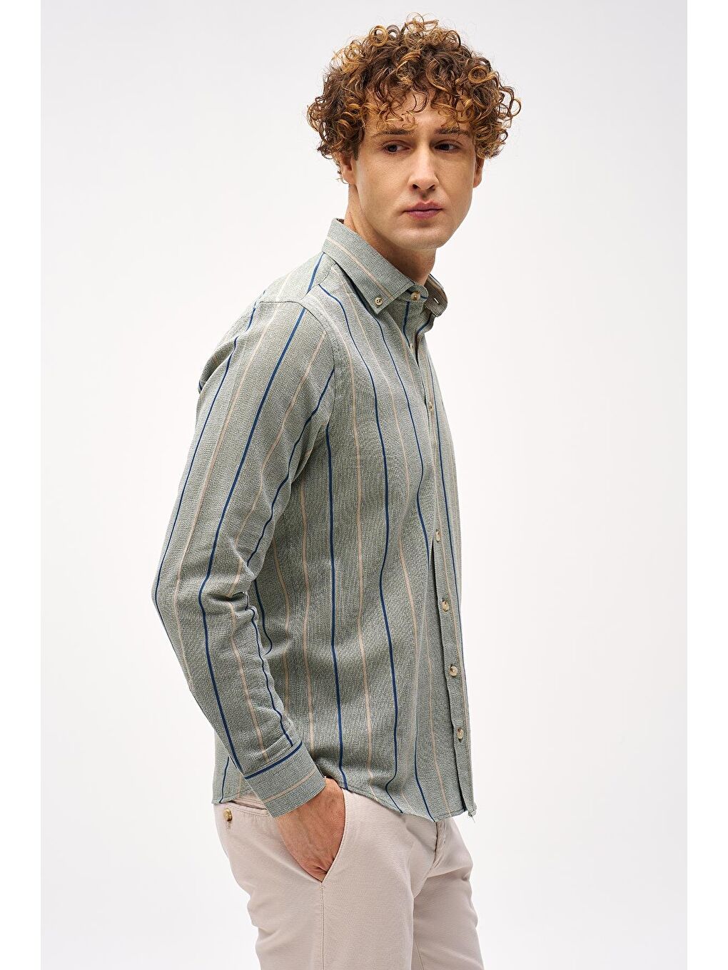 Erkek Haki Dynamic Fit Düğmeli Yaka Gömlek-2