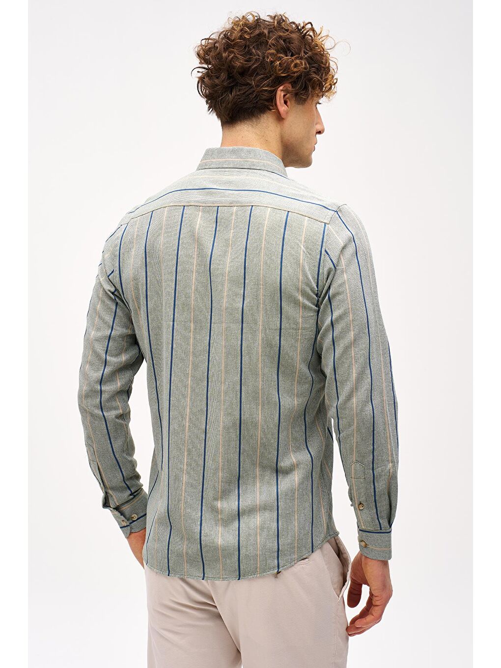 Erkek Haki Dynamic Fit Düğmeli Yaka Gömlek-4