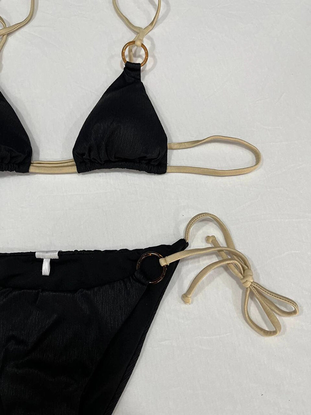 Kadın Siyah Halka Detaylı İp Bağlamalı Astarlı Bikini Takım HZL25S-AR1617-2