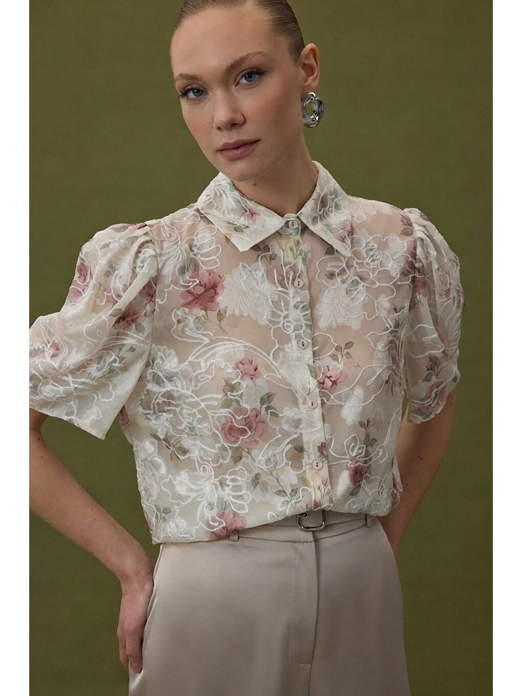 Pembe Nakışlı Kısa Kollu Gömlek - Pudra-3