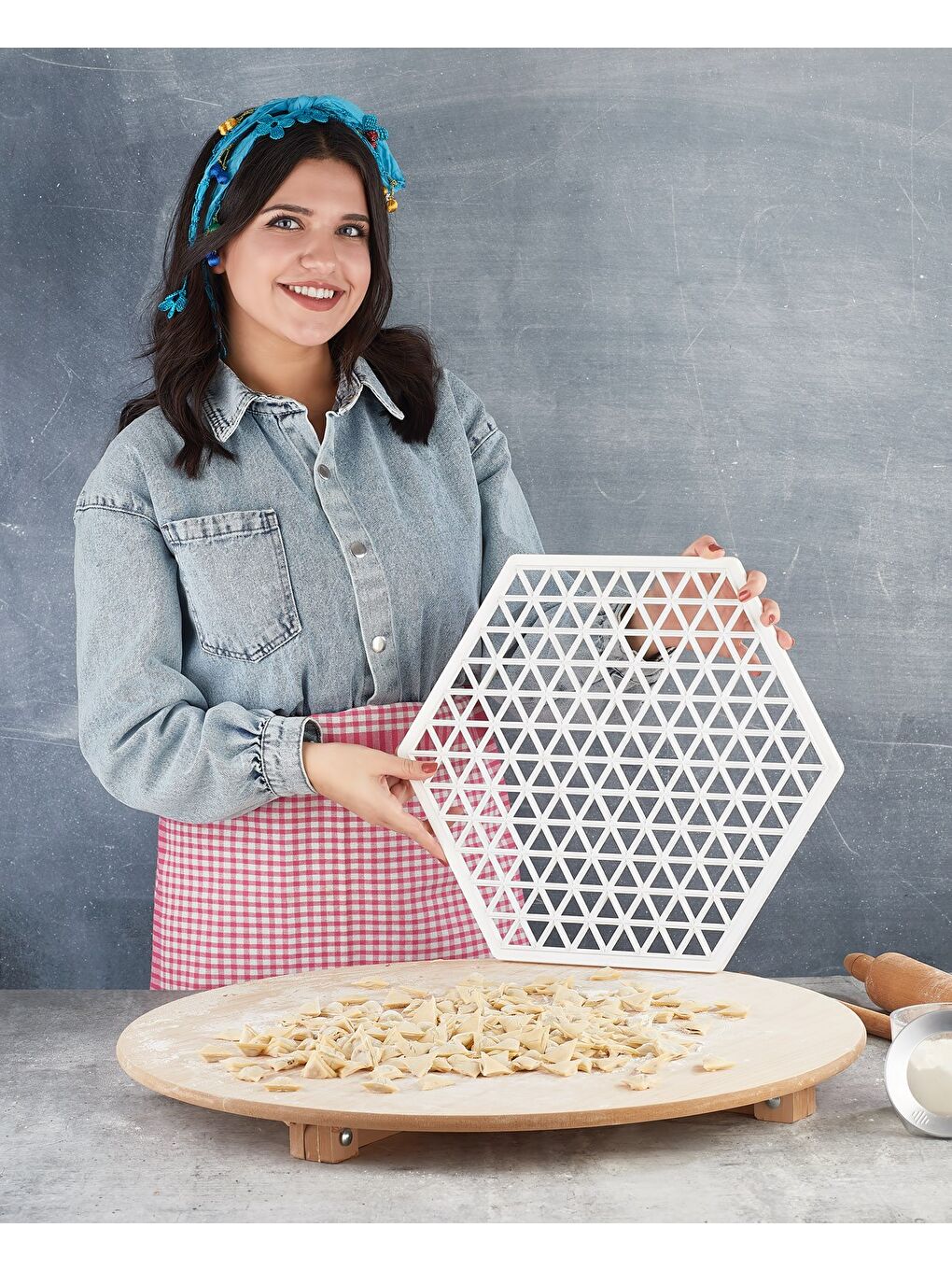 Vip Ahmet VP-089 Pratik Üçgen Mantı Kalıbı Xl 40cm Mantımatik Hamur Kesme Aparatı