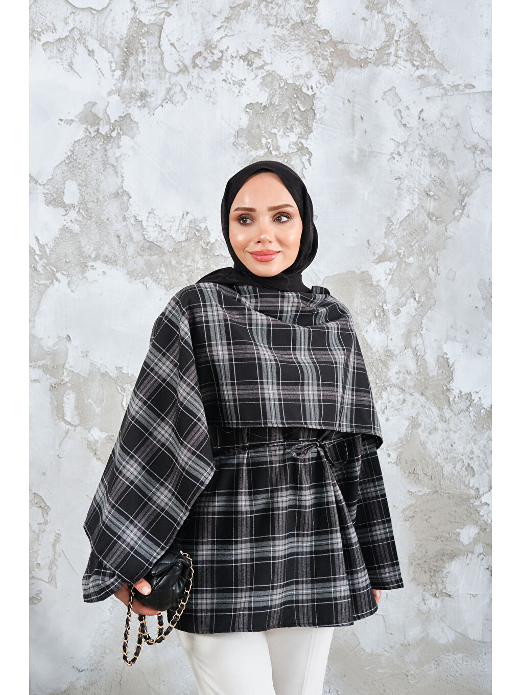 Kadın Ekose Desen Bel Bağlamalı Düğme Detay Panço Siyah-1