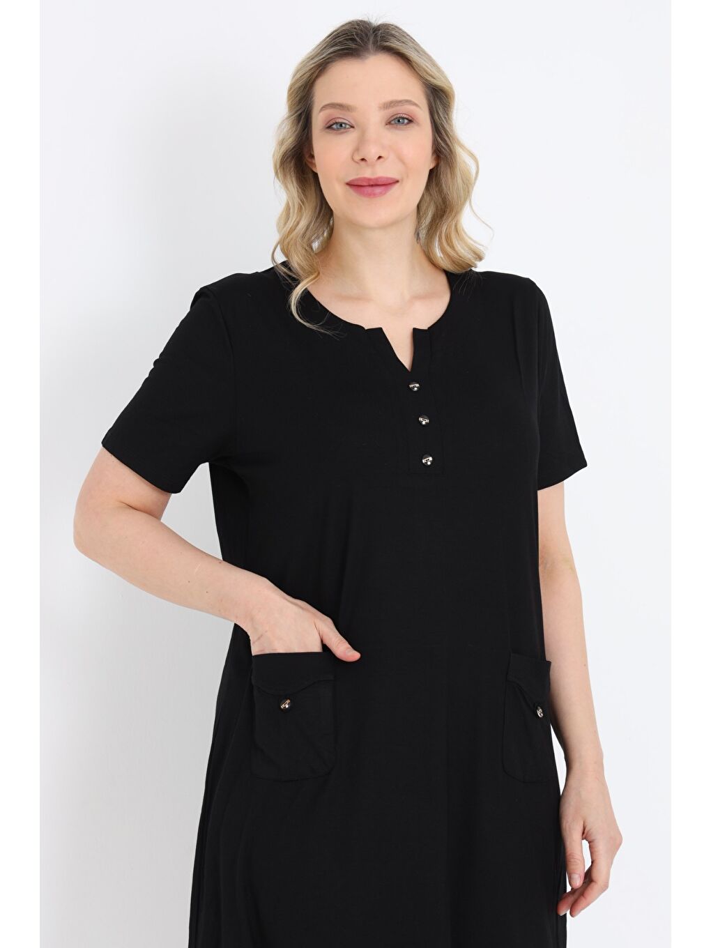 Siyah Kadın Büyük Beden Elastanlı V Yaka Düğmeli Cepli Kısa Kollu Elbise-3