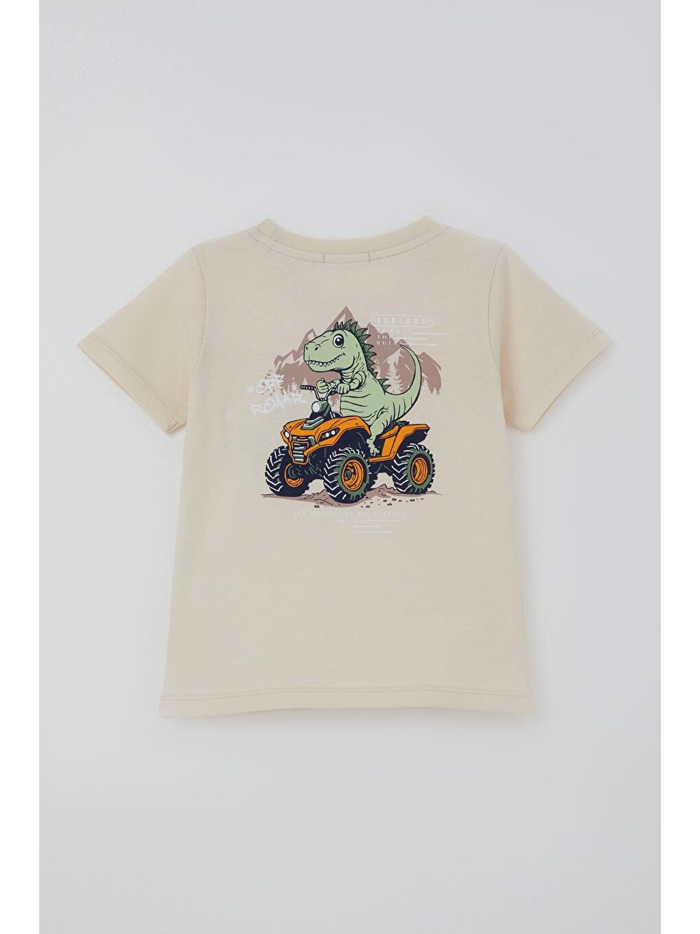 Ekru Erkek Çocuk Şortlu Takım Havalı Atv Sürücü Dino Sırt Baskı Detaylı Krem (3-8 Yaş)-3