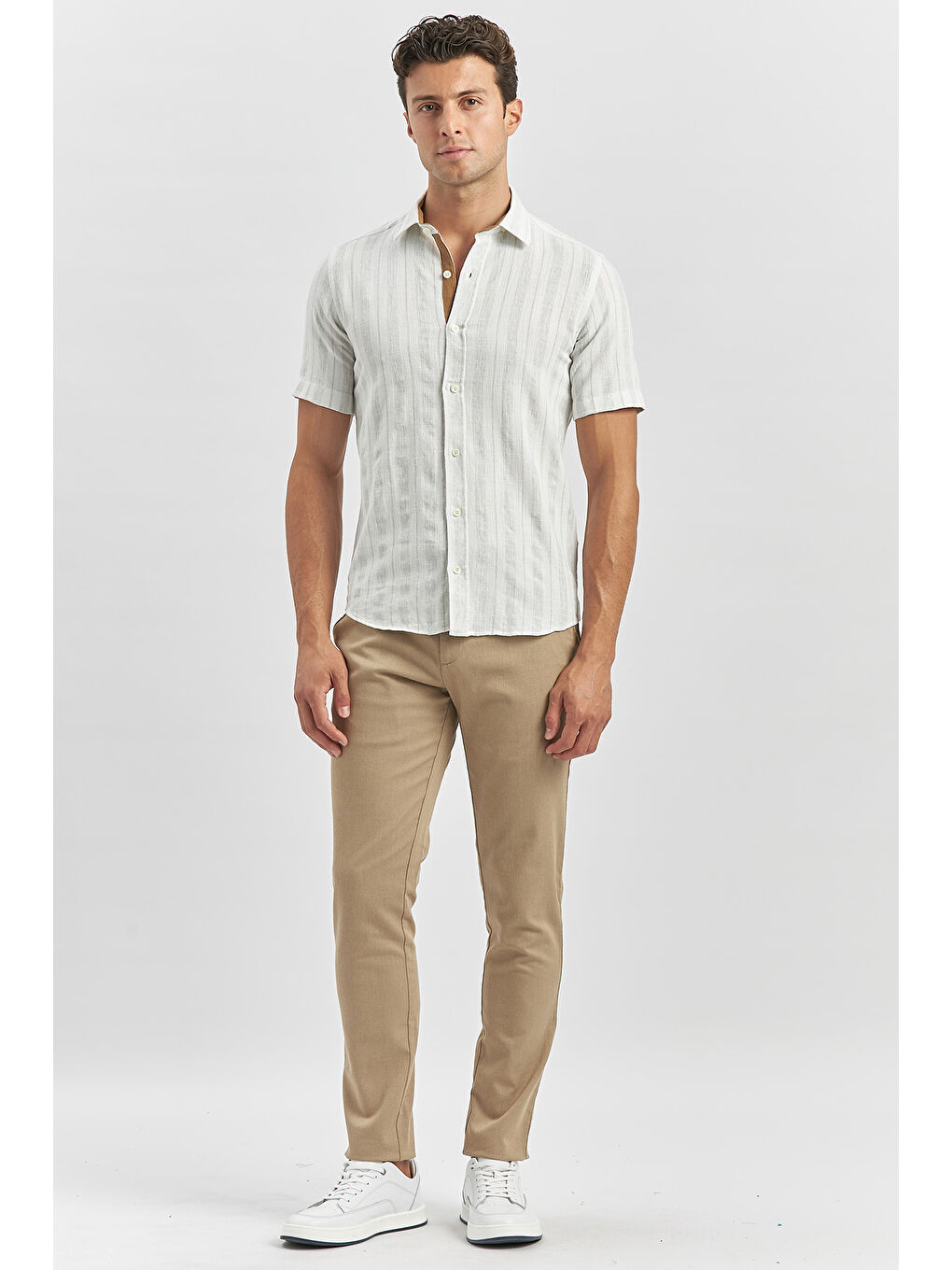 Bej Kısa Kollu Çizgili Armürlü Pamuklu Casual Slim Fit Dar Kesim Gömlek 1004240245-2