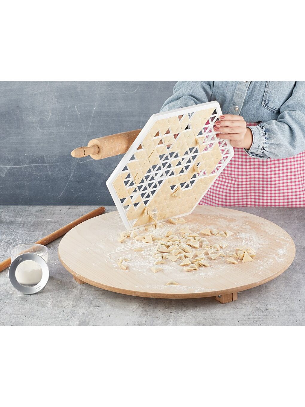 Vip Ahmet VP-089 Pratik Üçgen Mantı Kalıbı Xl 40cm Mantımatik Hamur Kesme Aparatı-4