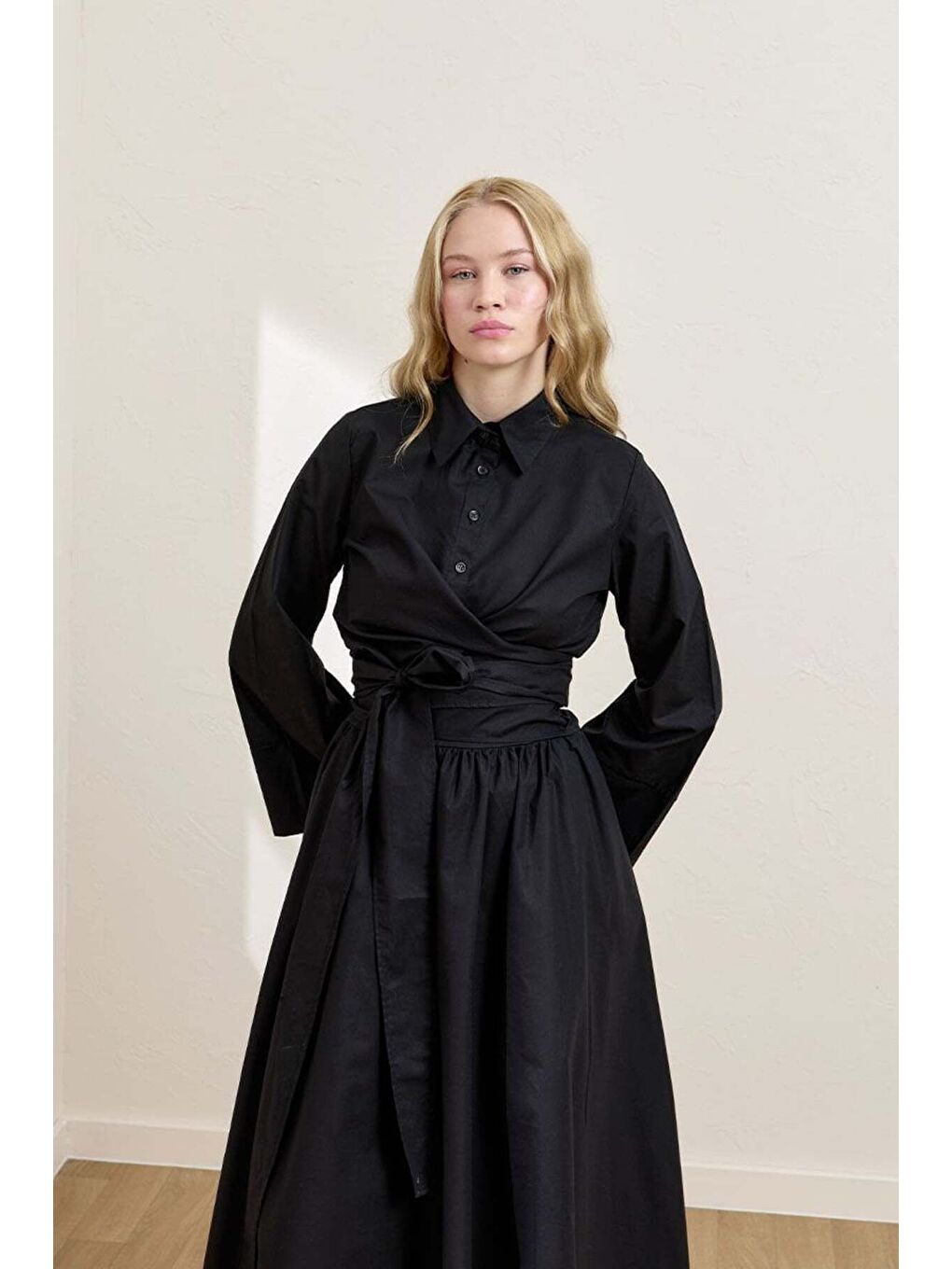 Siyah Bağlamalı Gömlek-3