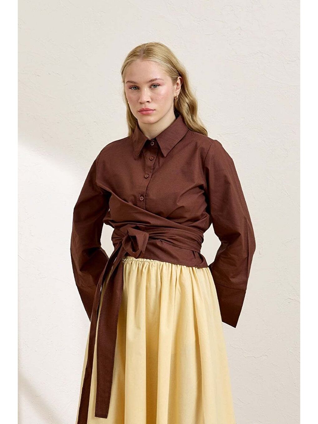 Kahverengi Acı Kahve Bağlamalı Gömlek