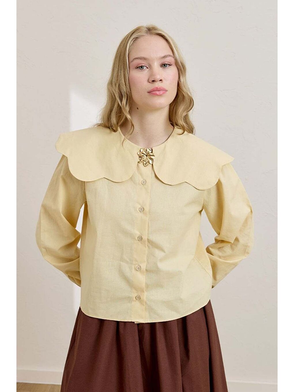 Tereyağ Sarısı Papatya Yaka Crop Gömlek-1