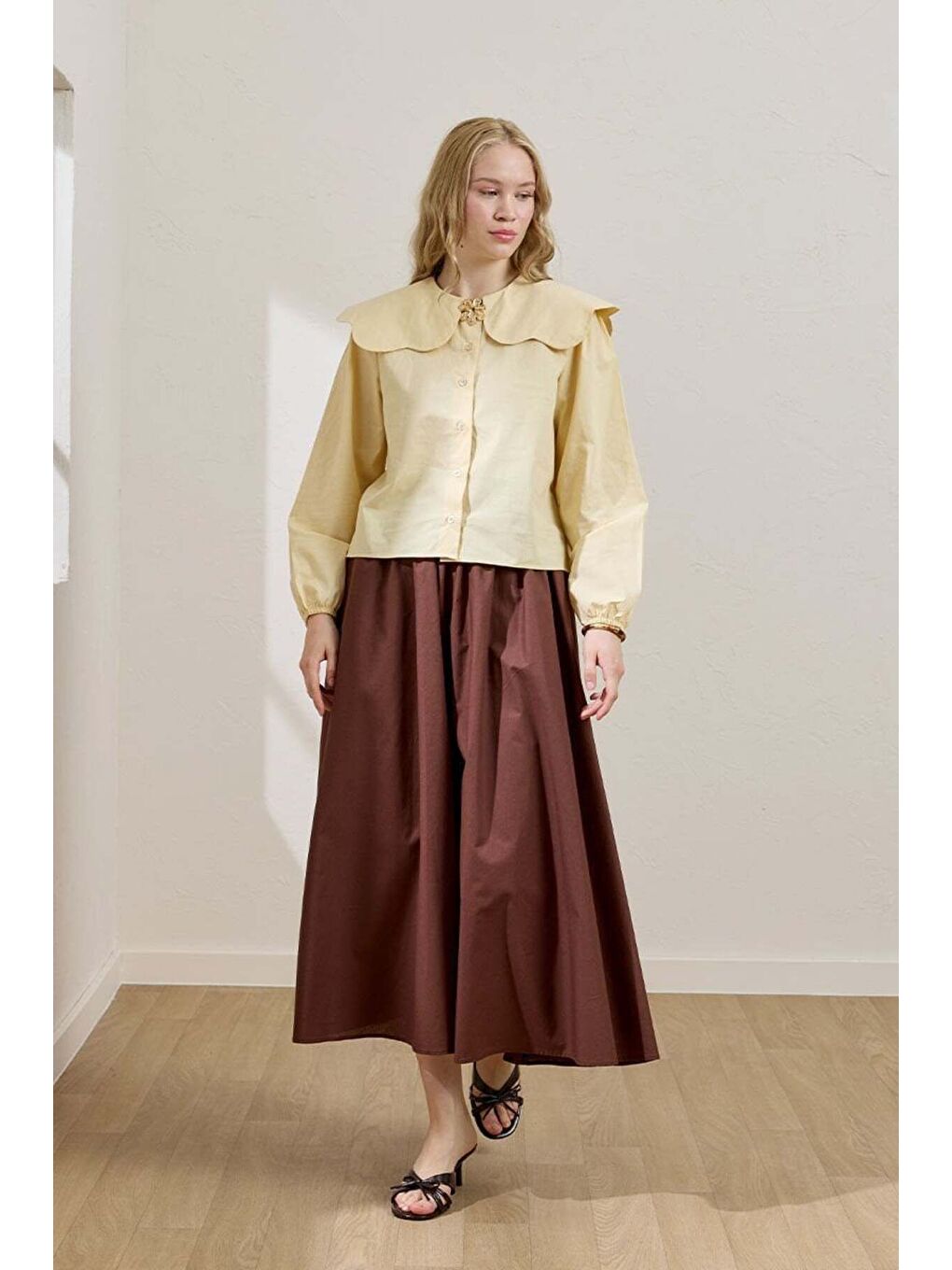 Tereyağ Sarısı Papatya Yaka Crop Gömlek-3