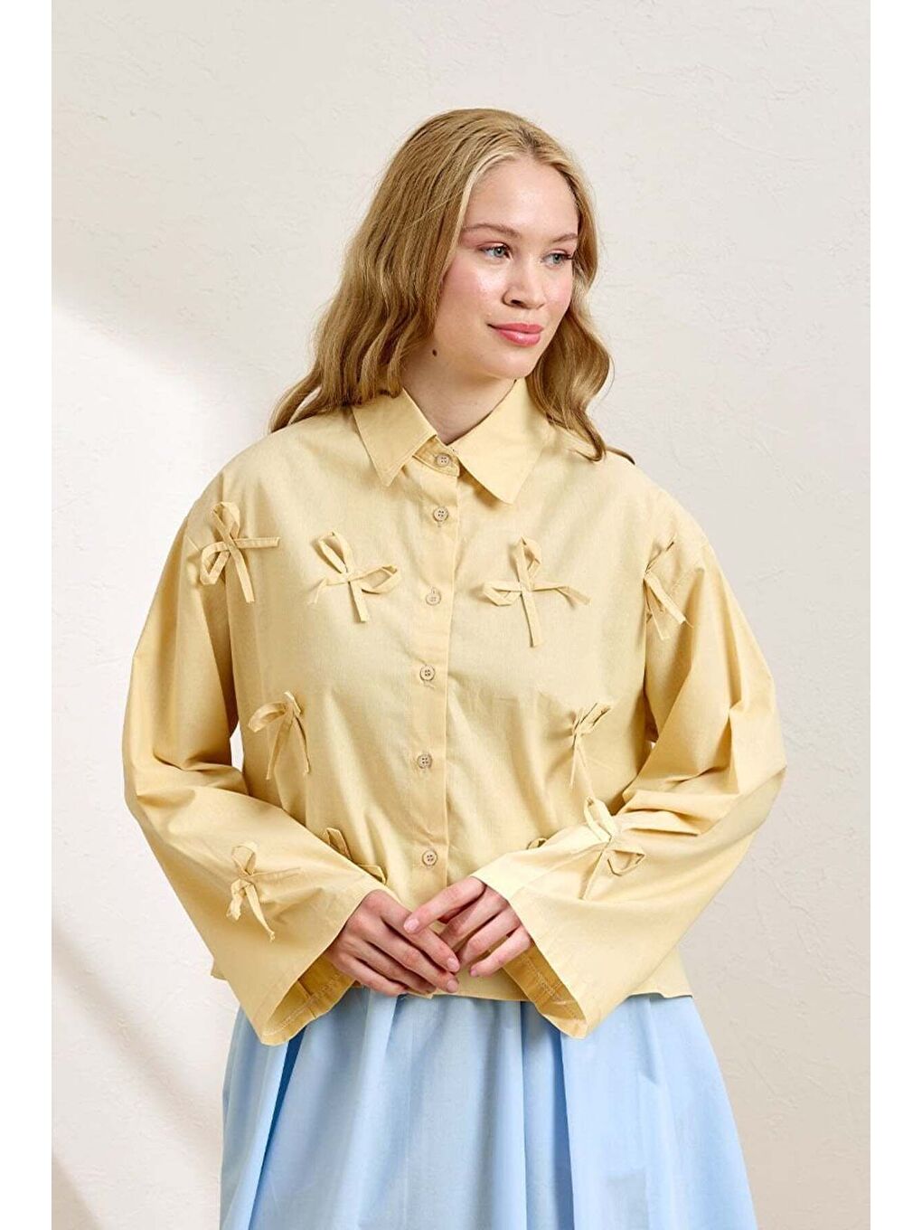 Tereyağ Sarısı Fiyonk Detay Crop Gömlek-2