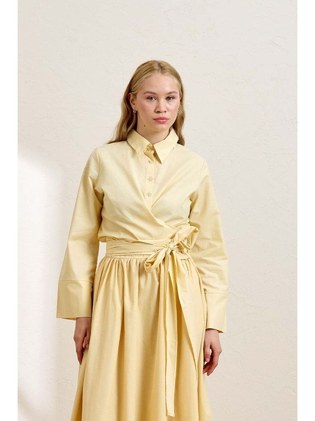 Tereyağ Sarısı Bağlamalı Gömlek-1