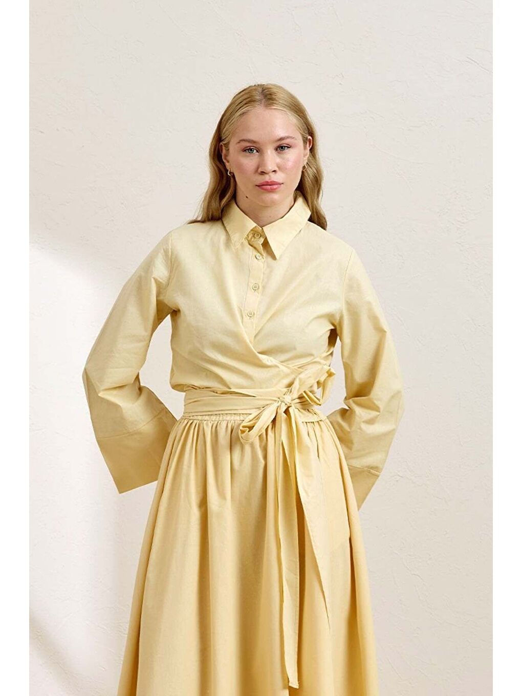 Tereyağ Sarısı Bağlamalı Gömlek-3