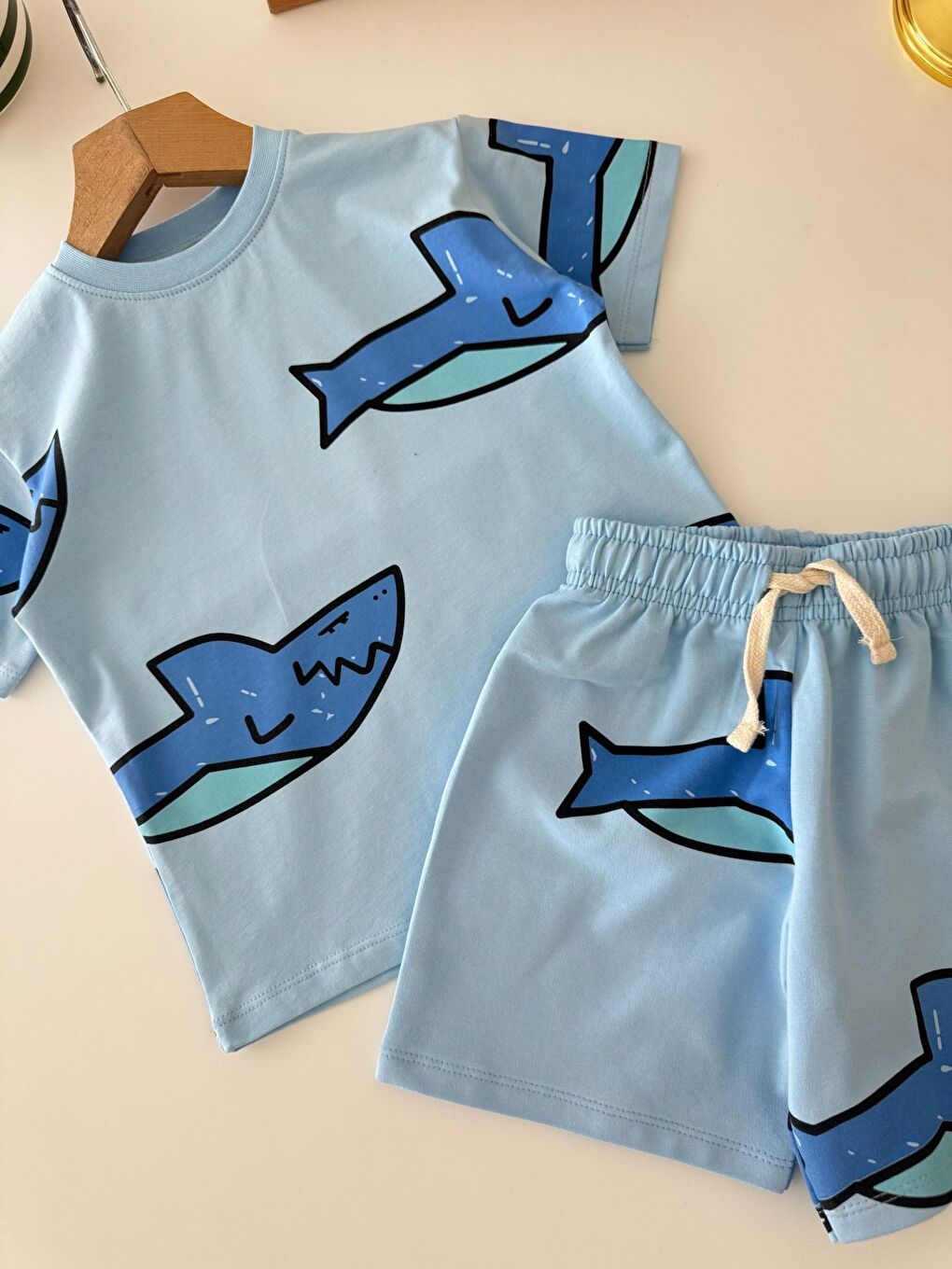 Mavi Erkek Çocuk Pamuklu Köpek Balığı Desenli T-Shirt Şort Takım-3