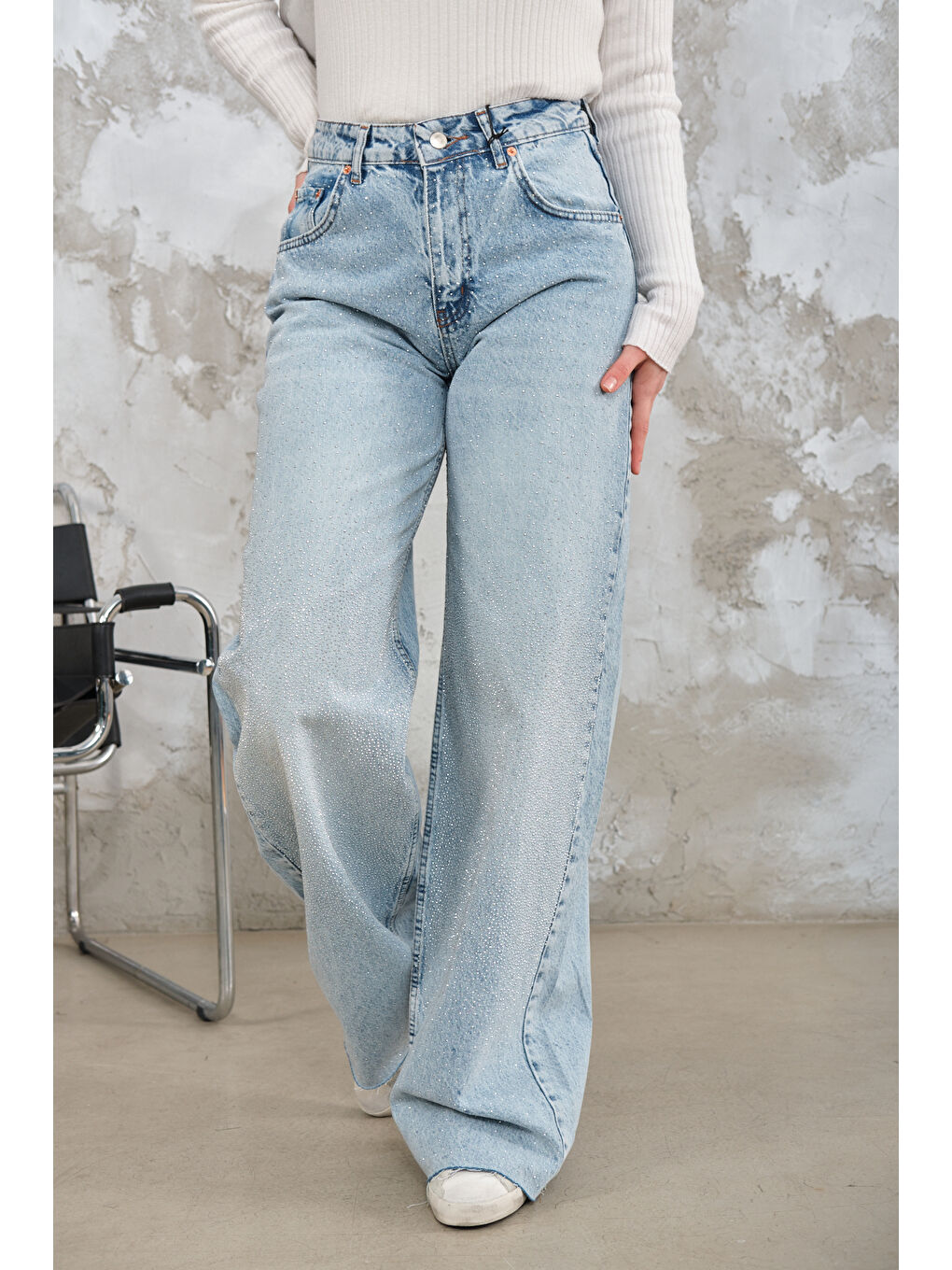 Kadın Taş Ve Kesik Detay Jean Pantolon Buz Mavi