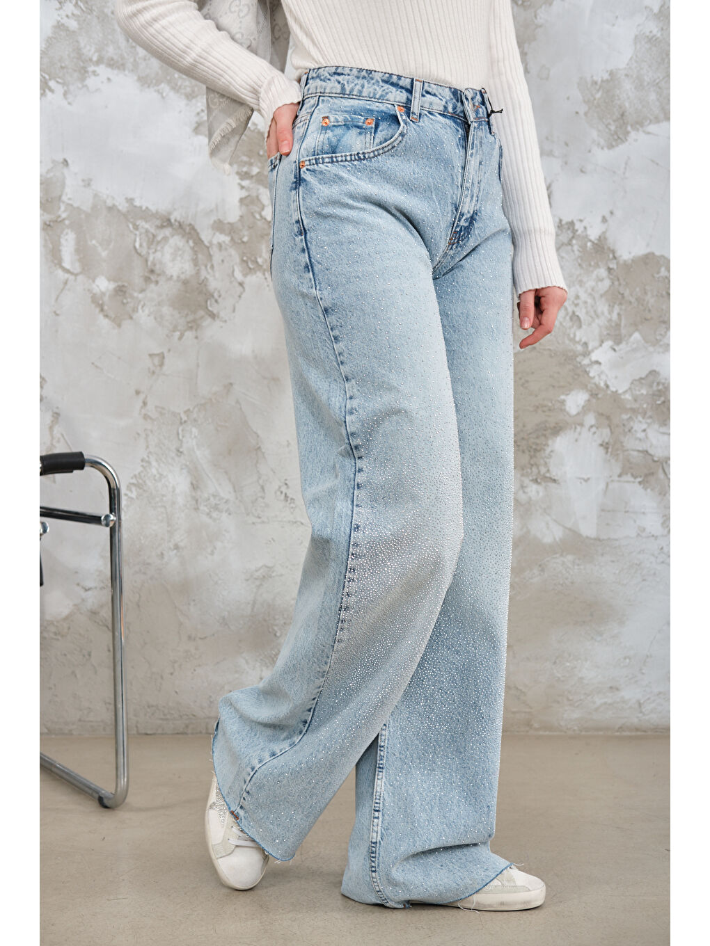 Kadın Taş Ve Kesik Detay Jean Pantolon Buz Mavi-1