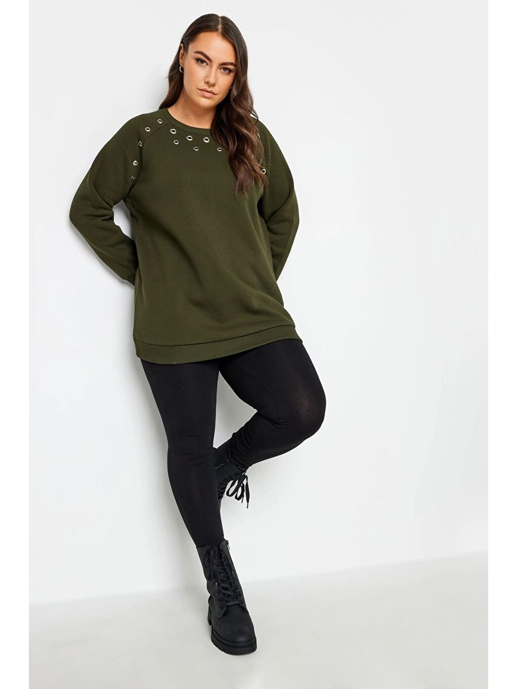 Haki Büyük Beden Bisiklet Yaka Kuşgözü Detaylı Uzun Kollu Sweatshirt 302830-3