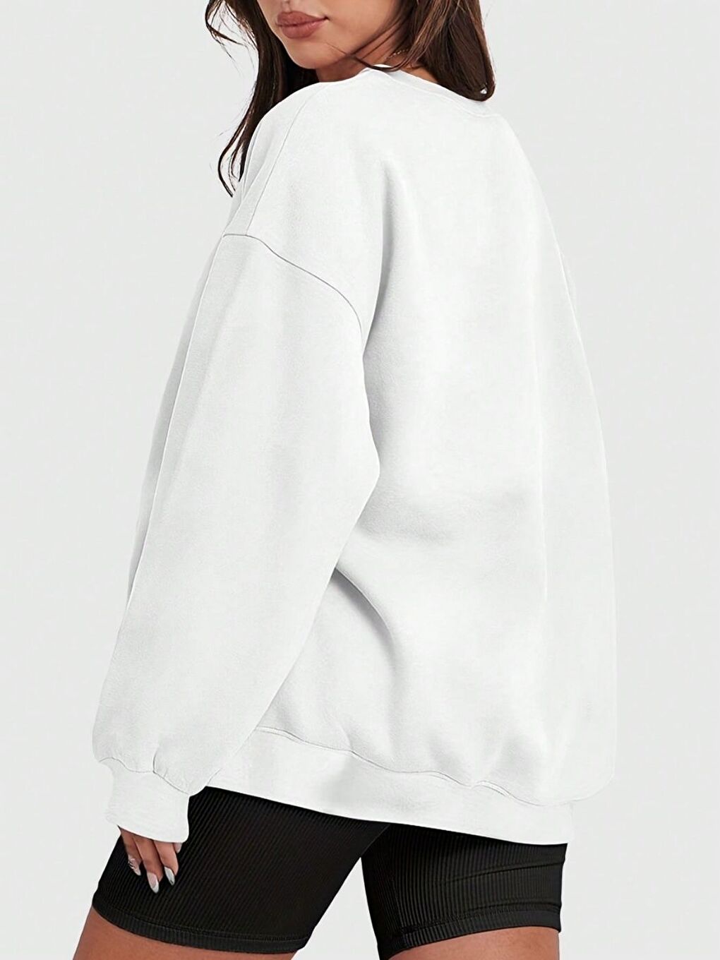 Kadın Beyaz Baskısız Bol Kalıp Bisiklet Yaka Sweatshirt-1