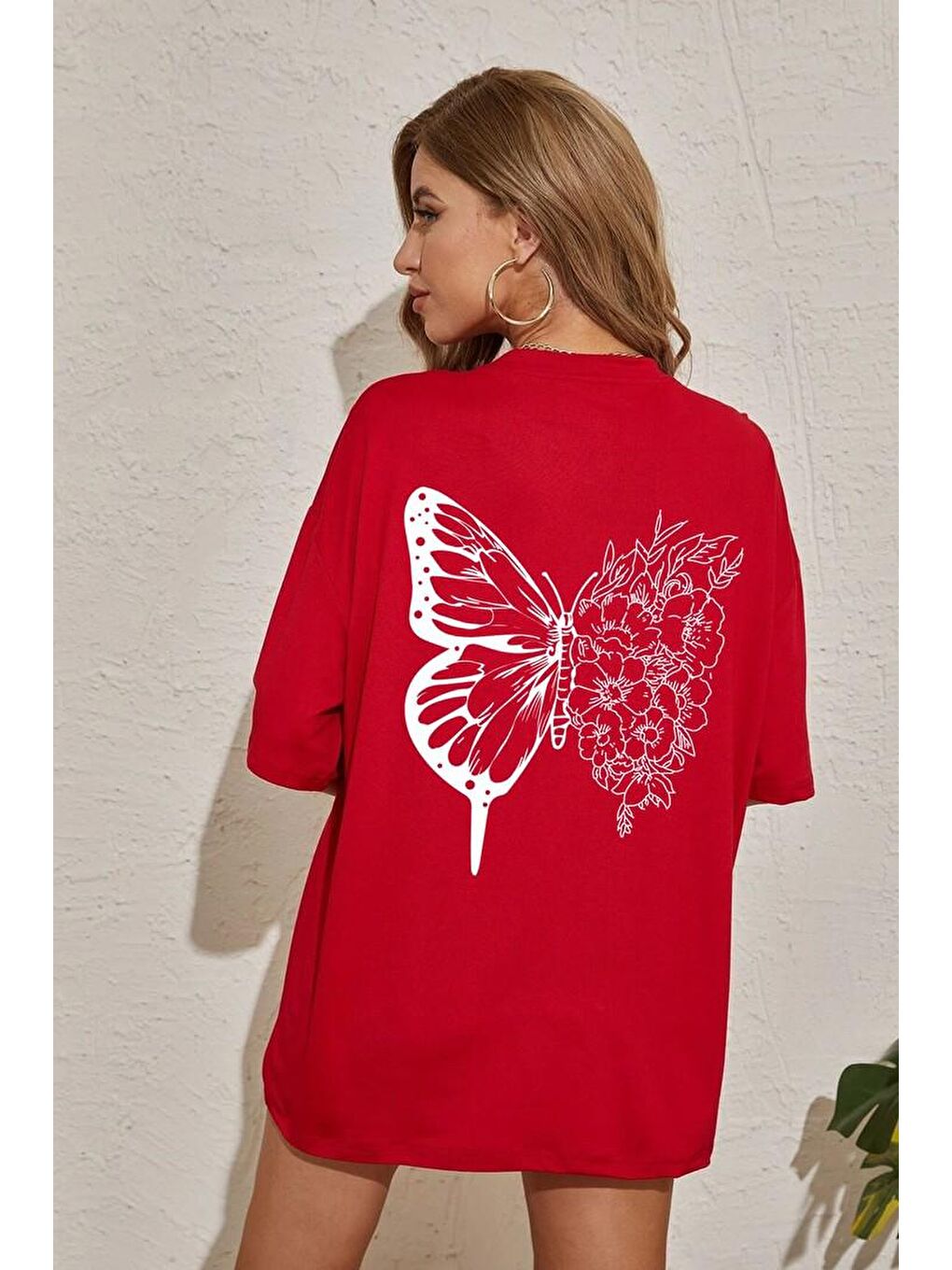 uyguntarz Kırmızı Unisex Drawing Butterflies Tasarım T-shirt