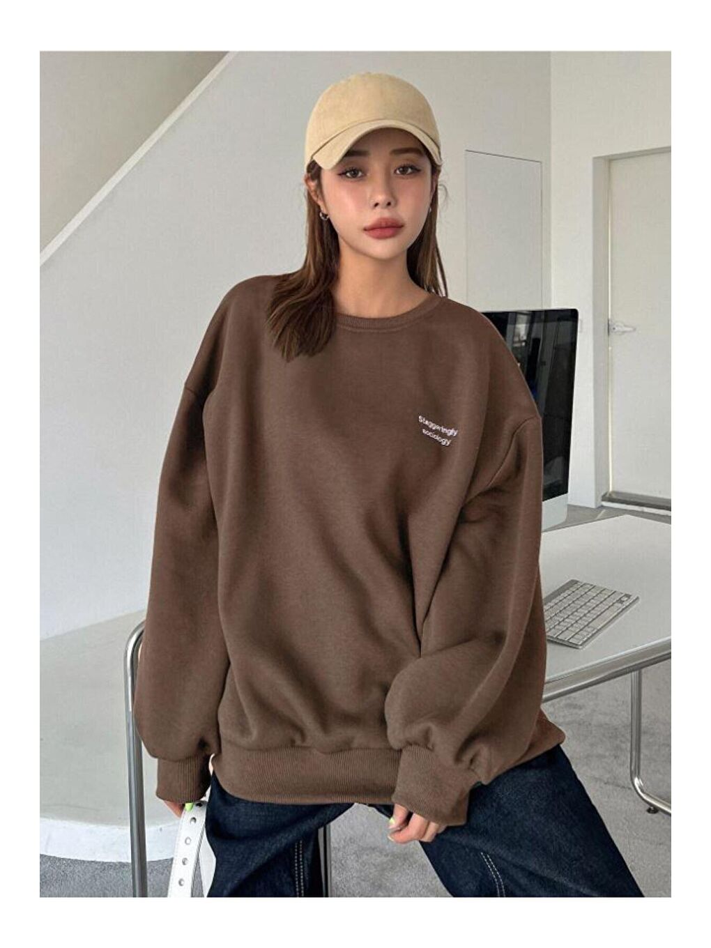 Trendseninle Kahverengi Kadın KAHVERENGİ Staggertly Baskılı Bisiklet Yaka Sweatshirt